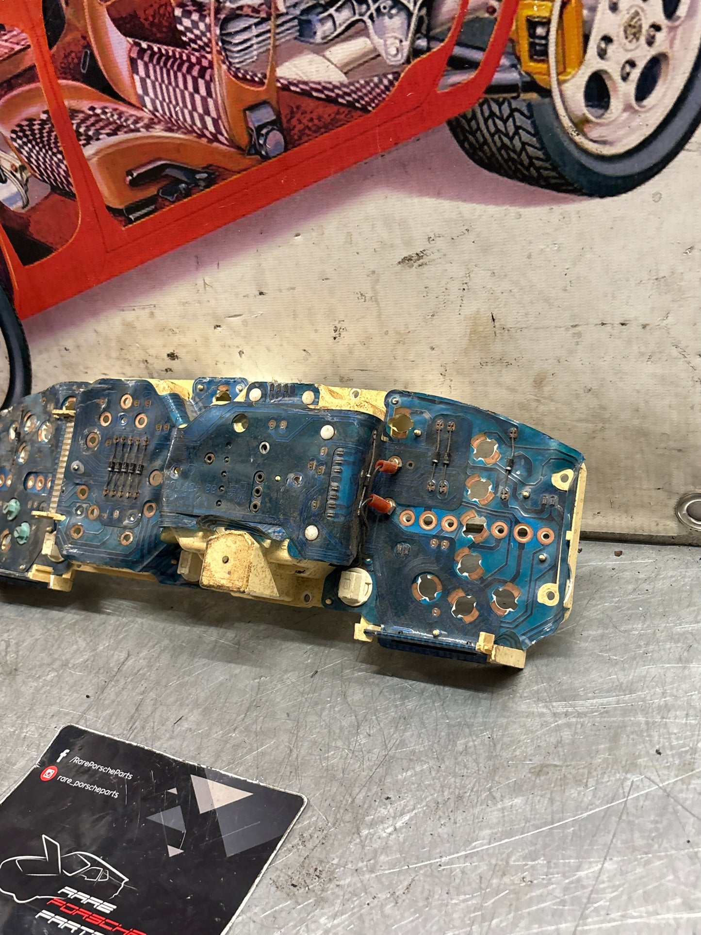 Porsche 928 instrument cluster circiut board, used VDO number: X16-1208743 / 88 451 606