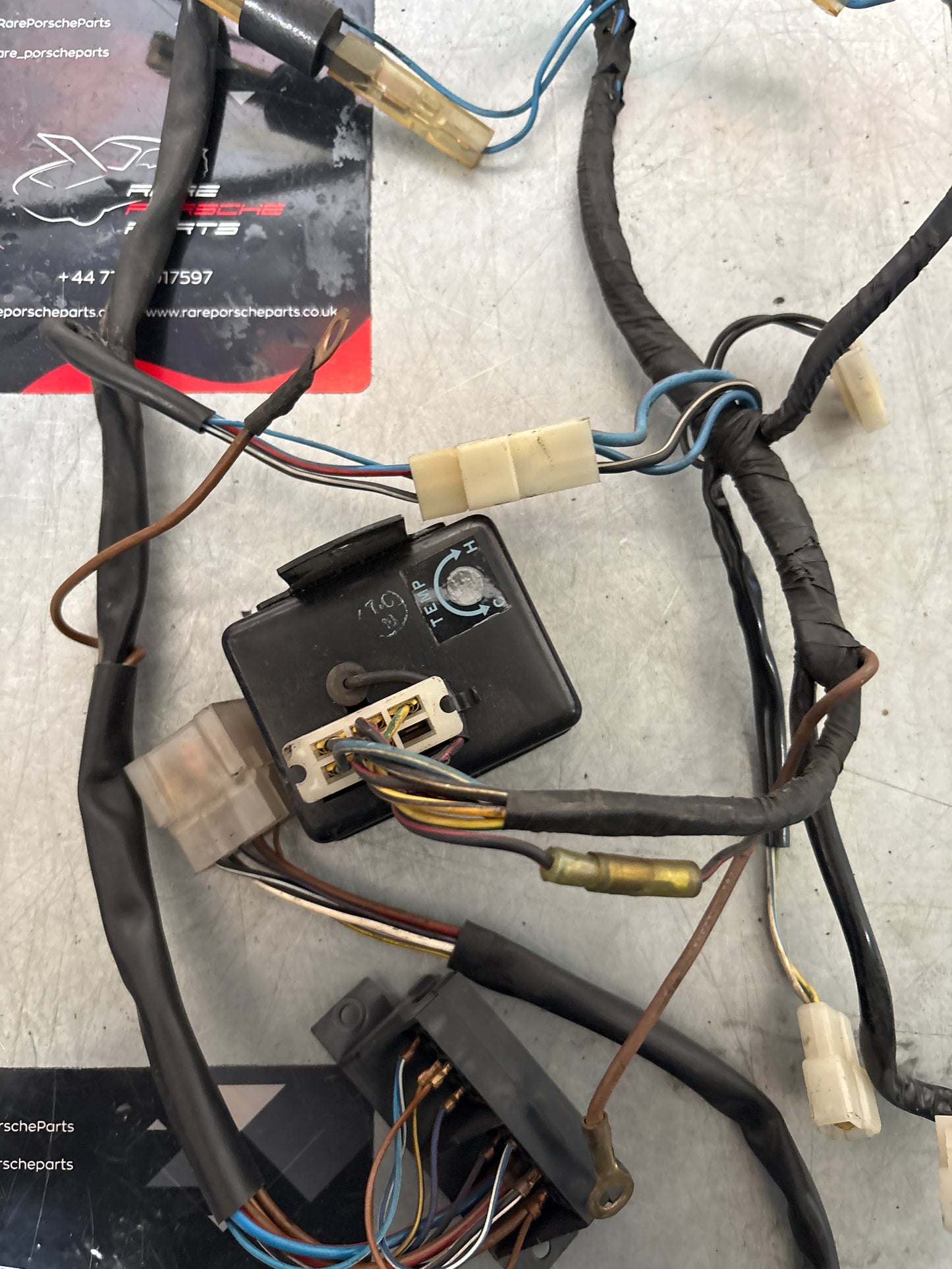 Porsche 944 early A/C wiring loom, used 477959531