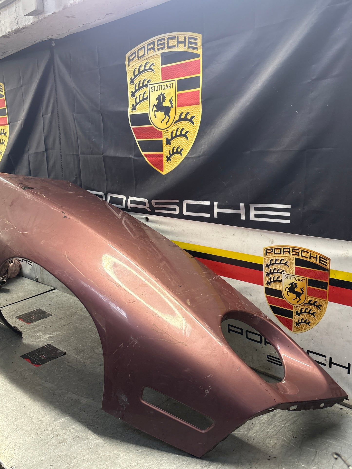 Porsche 928 S4 GT front right wing, used, 92850301211