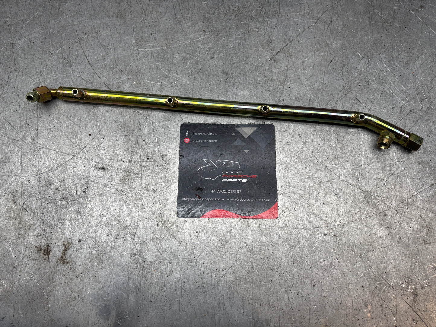Porsche 928 fuel tube right, refurbished 92811008003