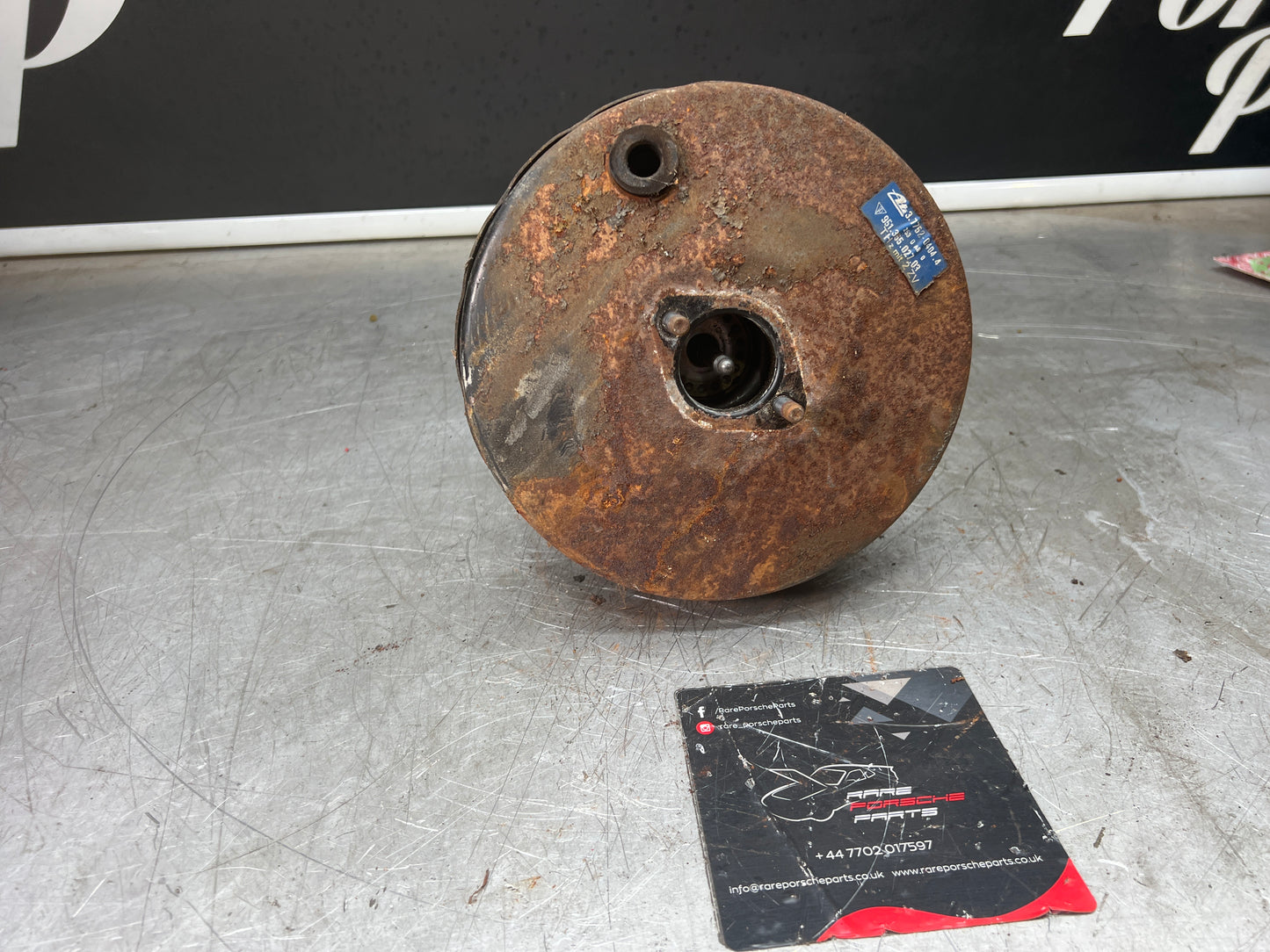 Porsche 944 brake booster, used 95135502703