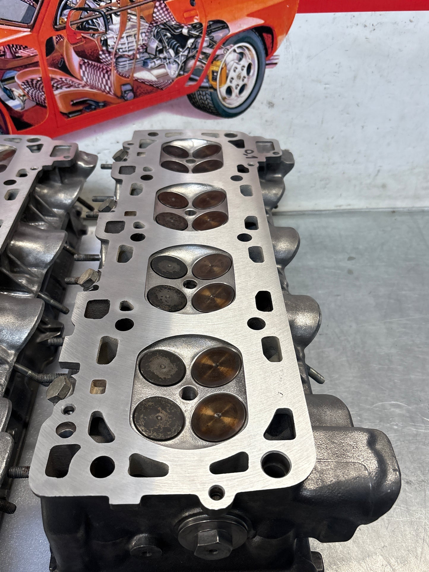 Porsche 928 S4 Pair of cylinder head, refurbished 9281044131R