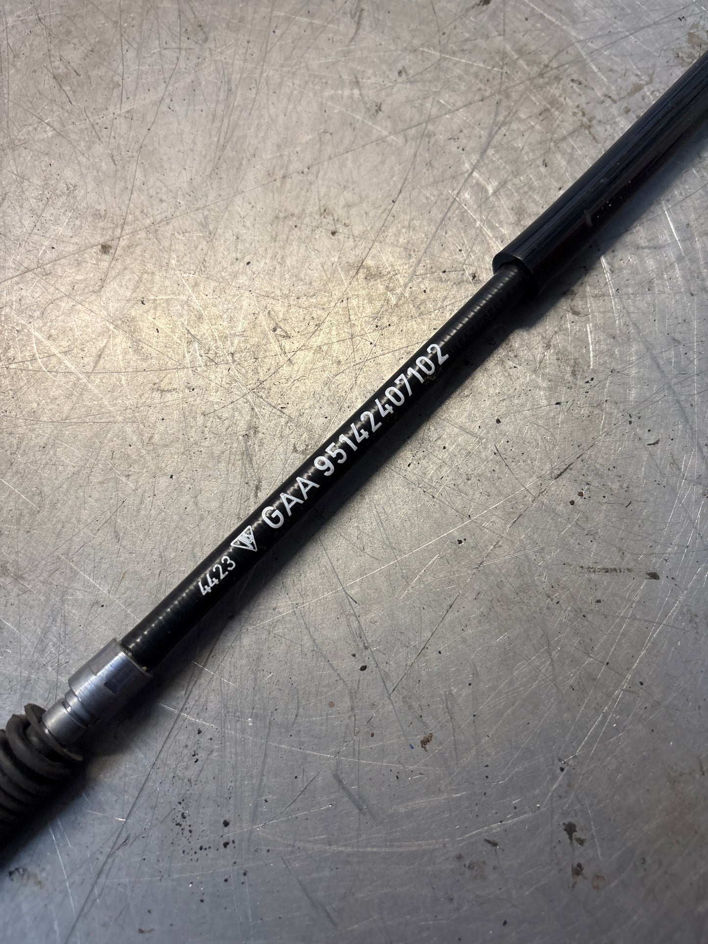 Porsche 944 short handbrake cable, new 95142407102