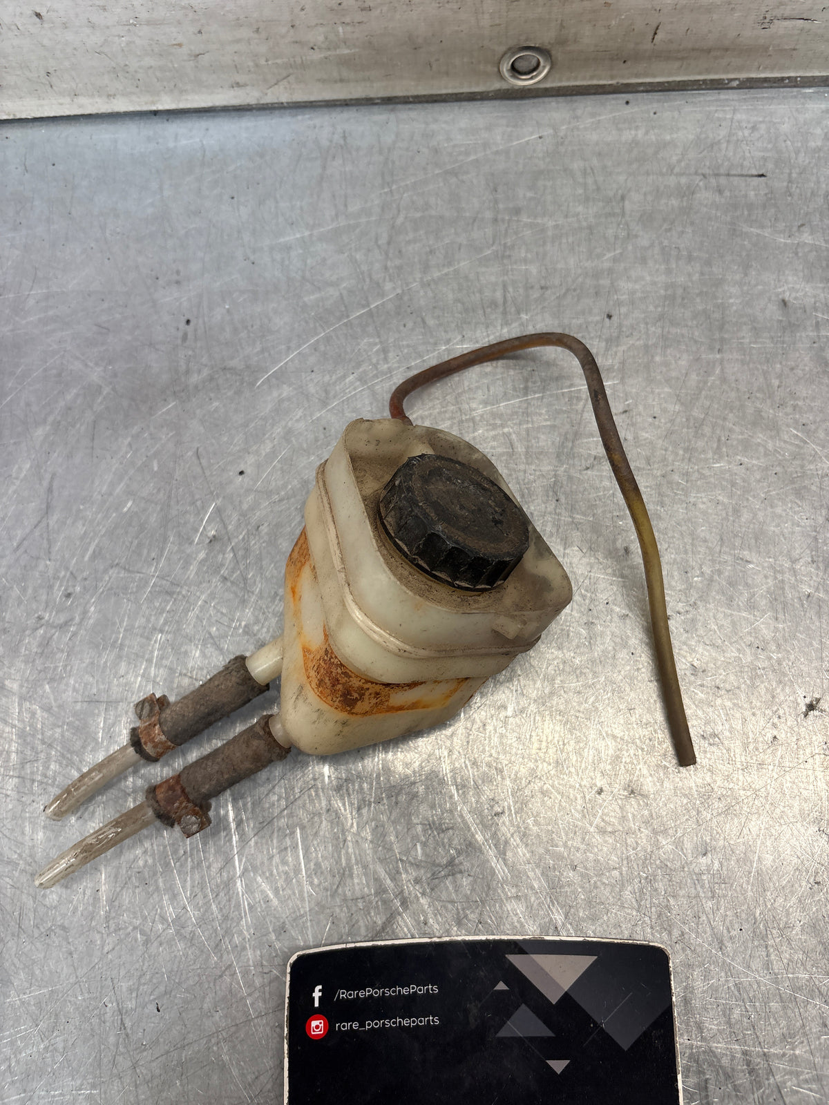 Porsche 911 / 914 brake fluid reservoir, used 91135501313