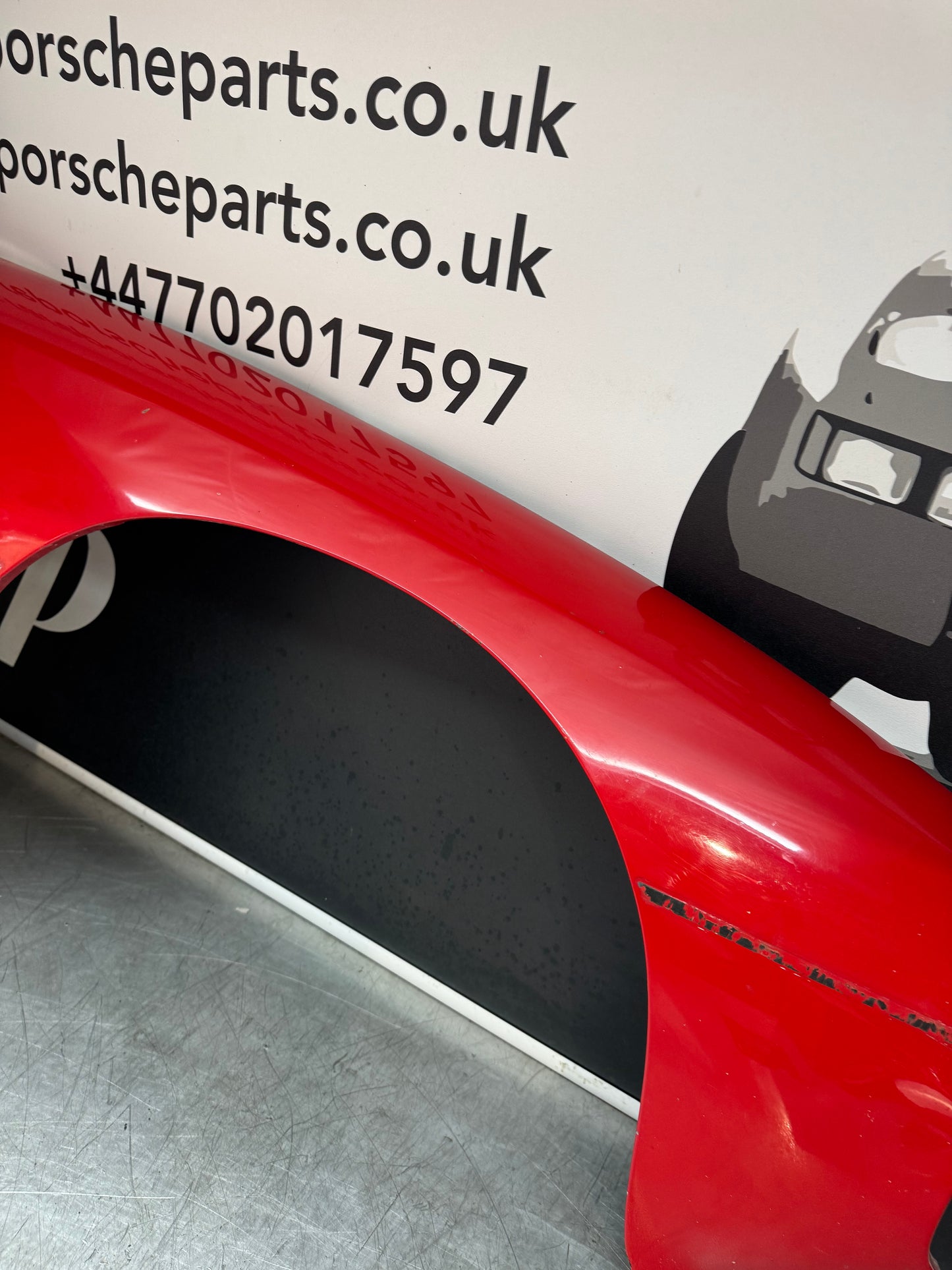 Porsche 924 Front Right wing. 477821022 - Good Condition