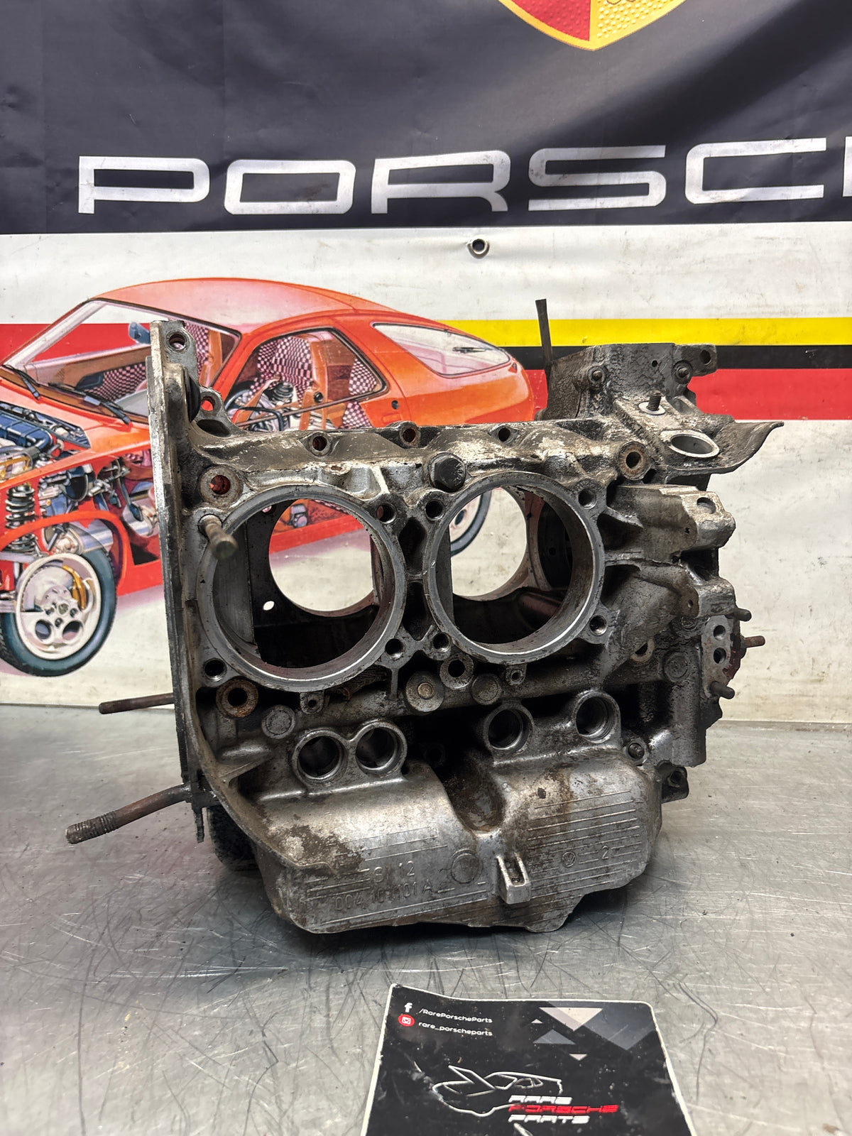 Porsche 914 1.7L engine case, used EA045825