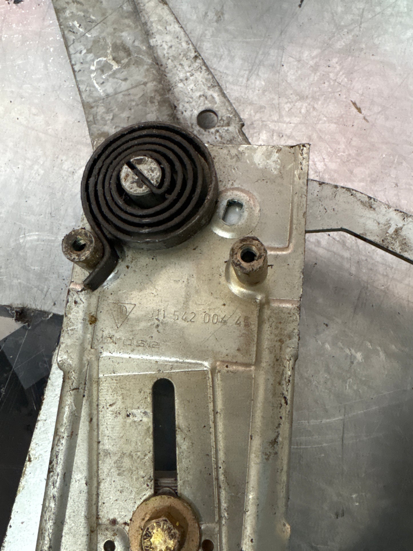 Porsche 993 Coupe Left N/S Window Lifter Mechanism 91154200445 used