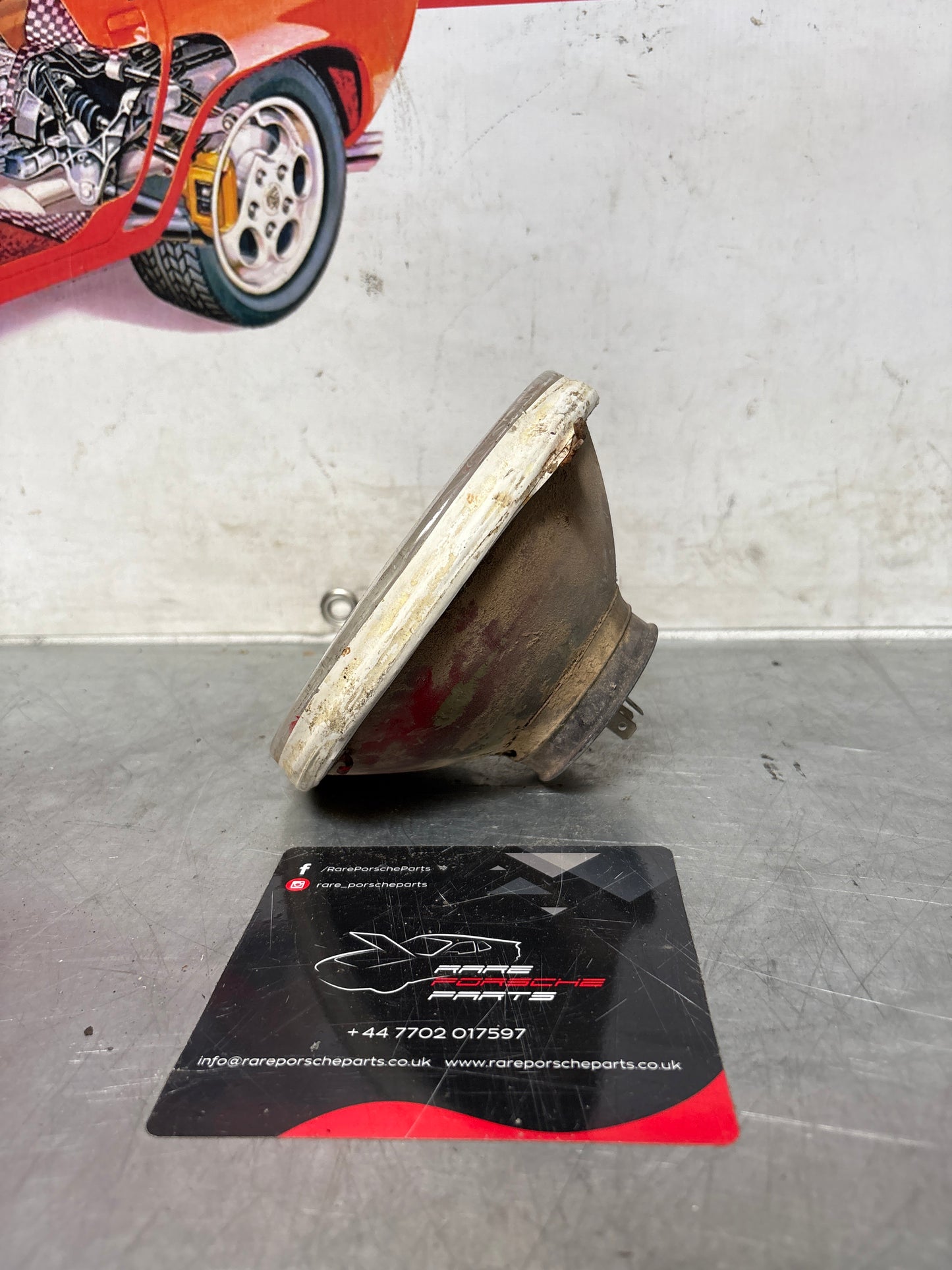 Porsche 924 / 944 Bosch H4 headlight, used 477941771 / 1305603018