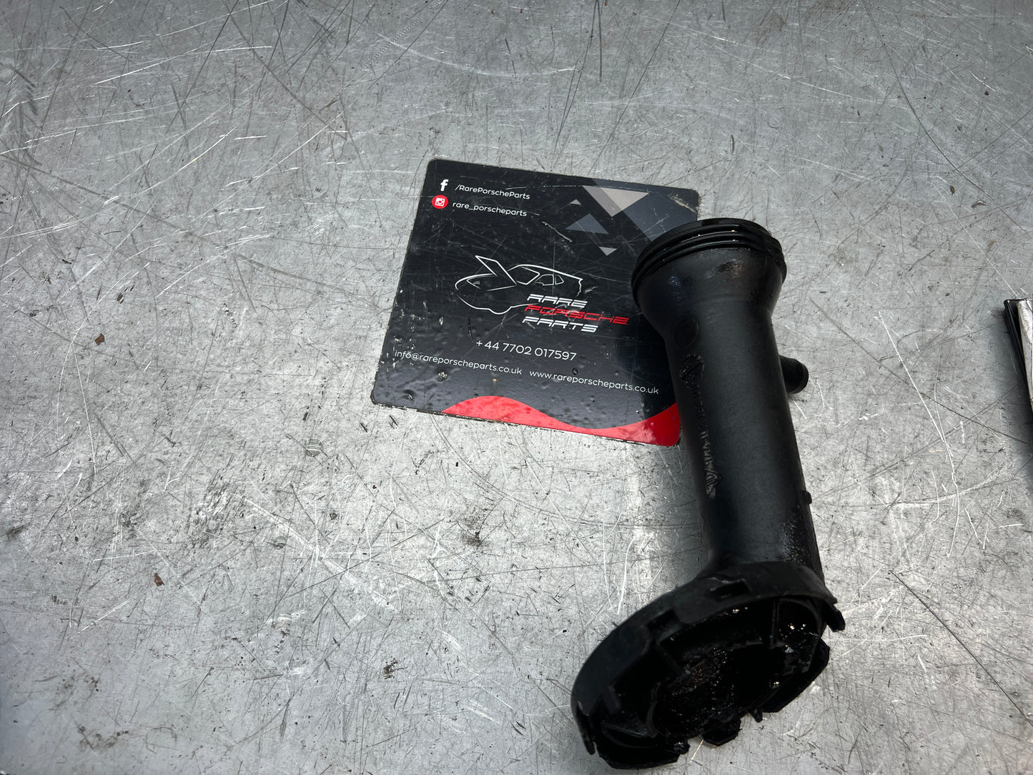 Porsche 944 2.5 Oil filler neck / separator 94410718200 used