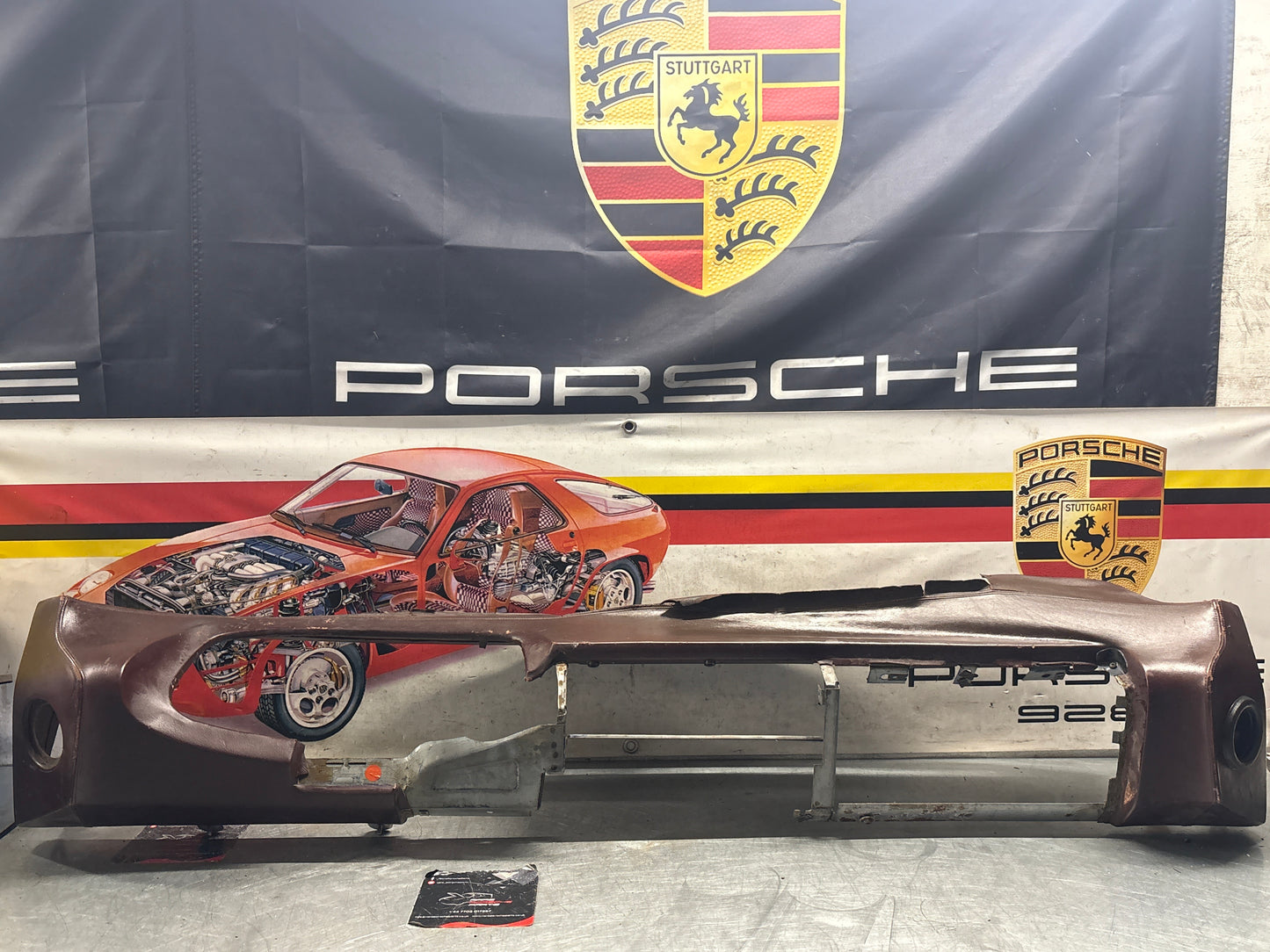 Porsche 928 dashboard, burgundy, LHD, for spares or repair, 92855202304