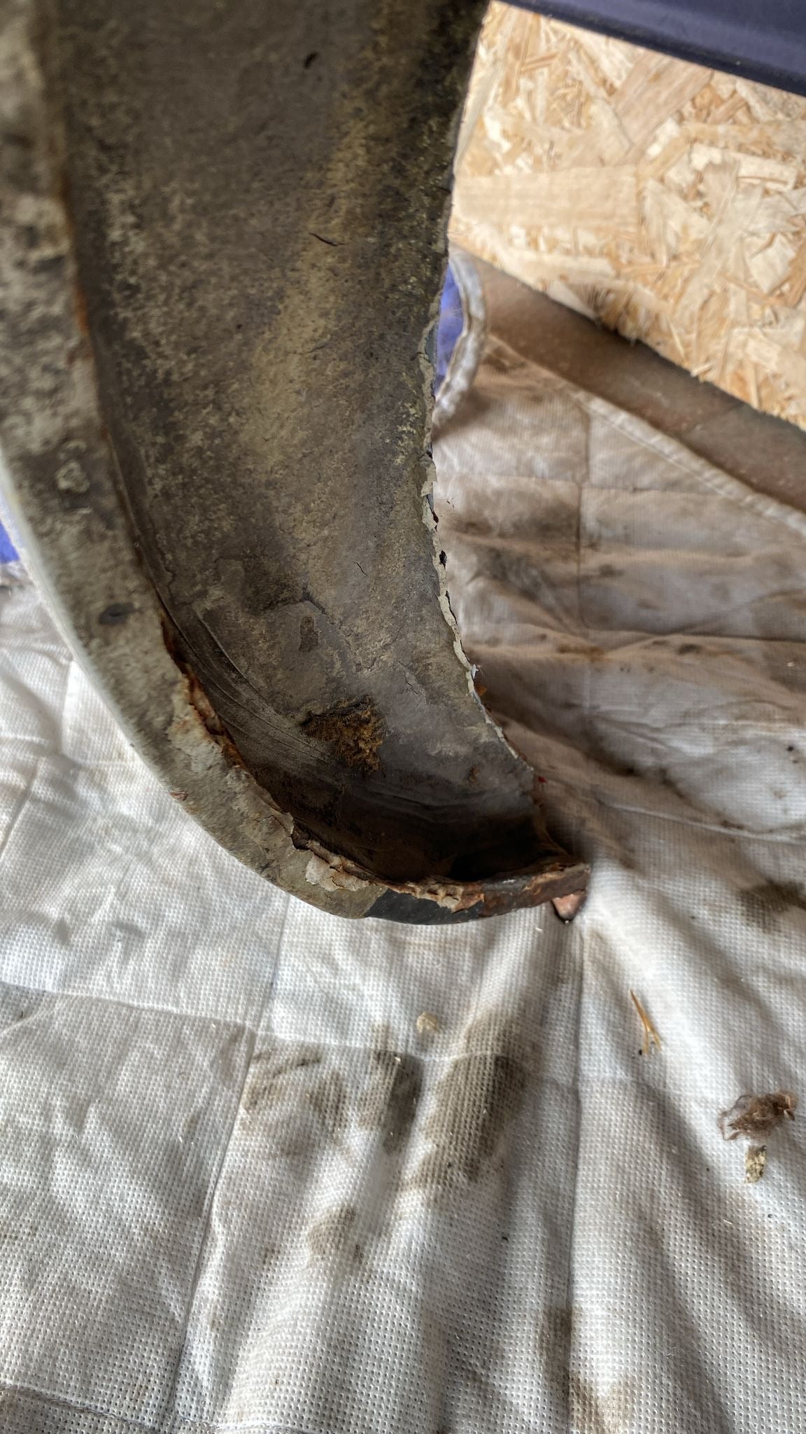 Porsche 924 Right sill / fender section, 477809602B cut