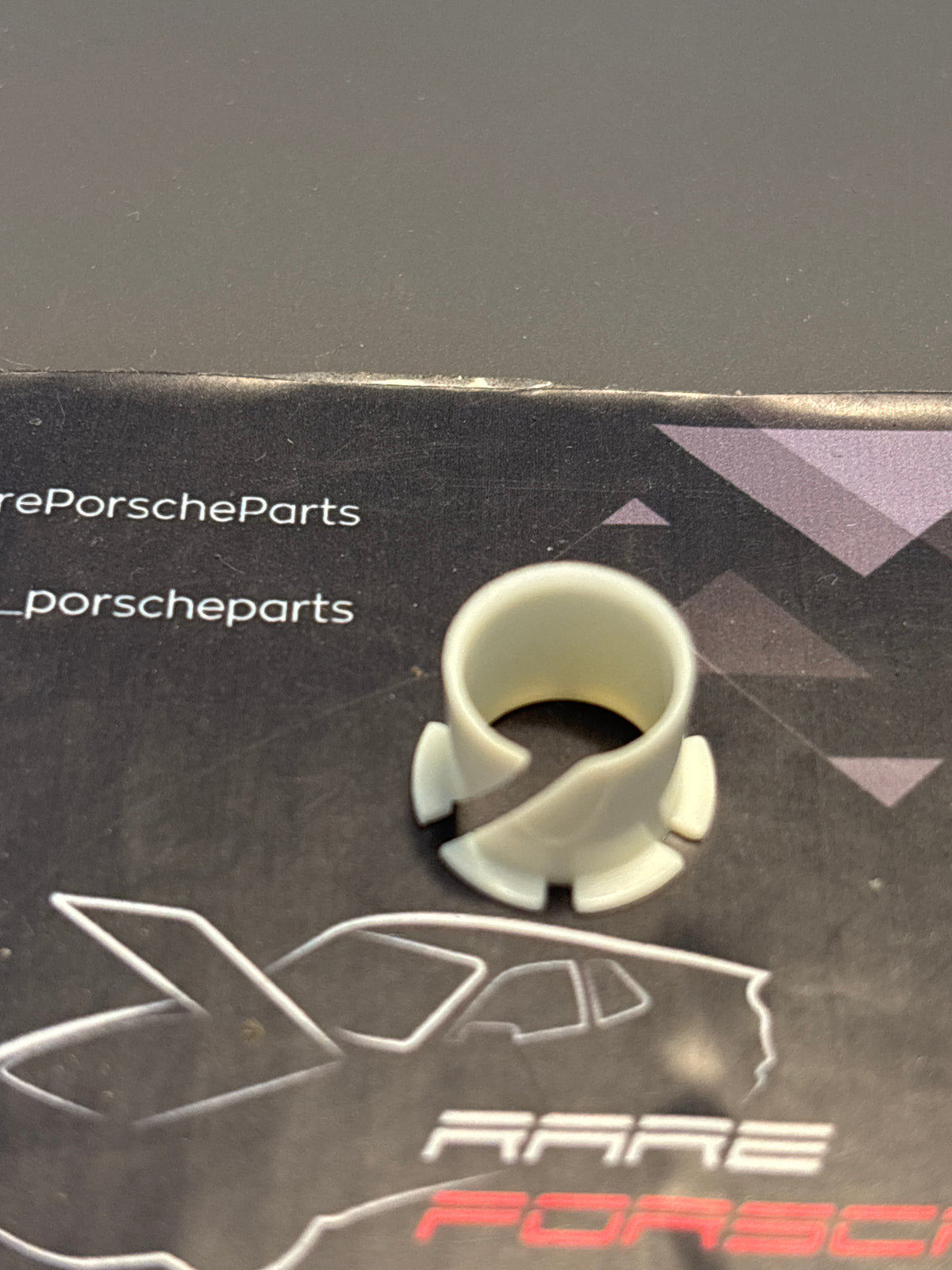 Porsche 924 / 944 / 928 / 911 plain bearing bush, new 99992400240
