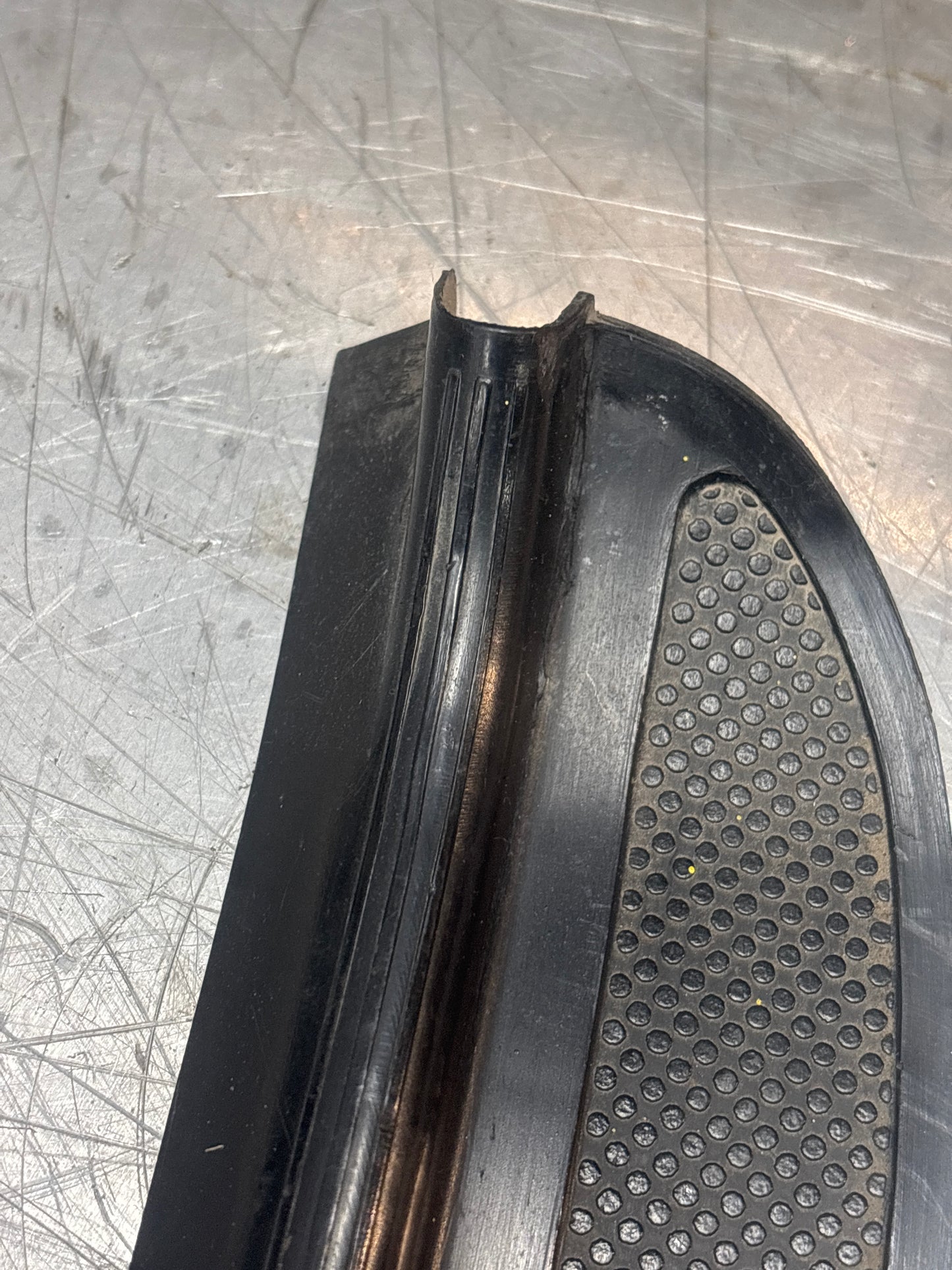 Porsche 928 scuff plate, door sill trim, right, O/S 92855105602 used