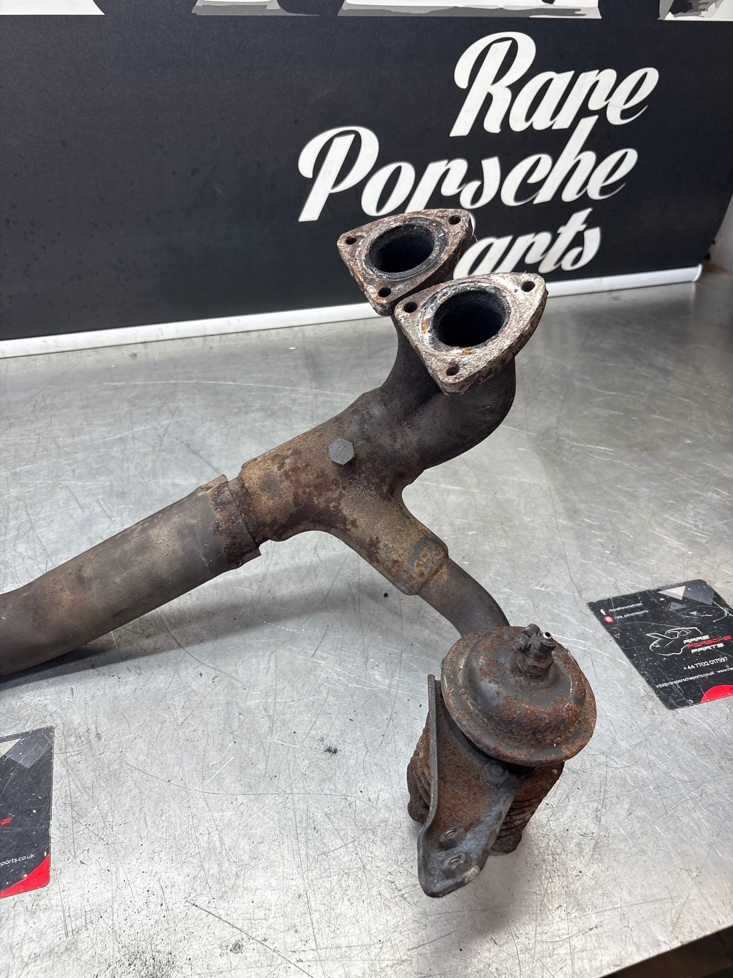 Porsche 944 Turbo exhaust cross over pipe 95111109615, used