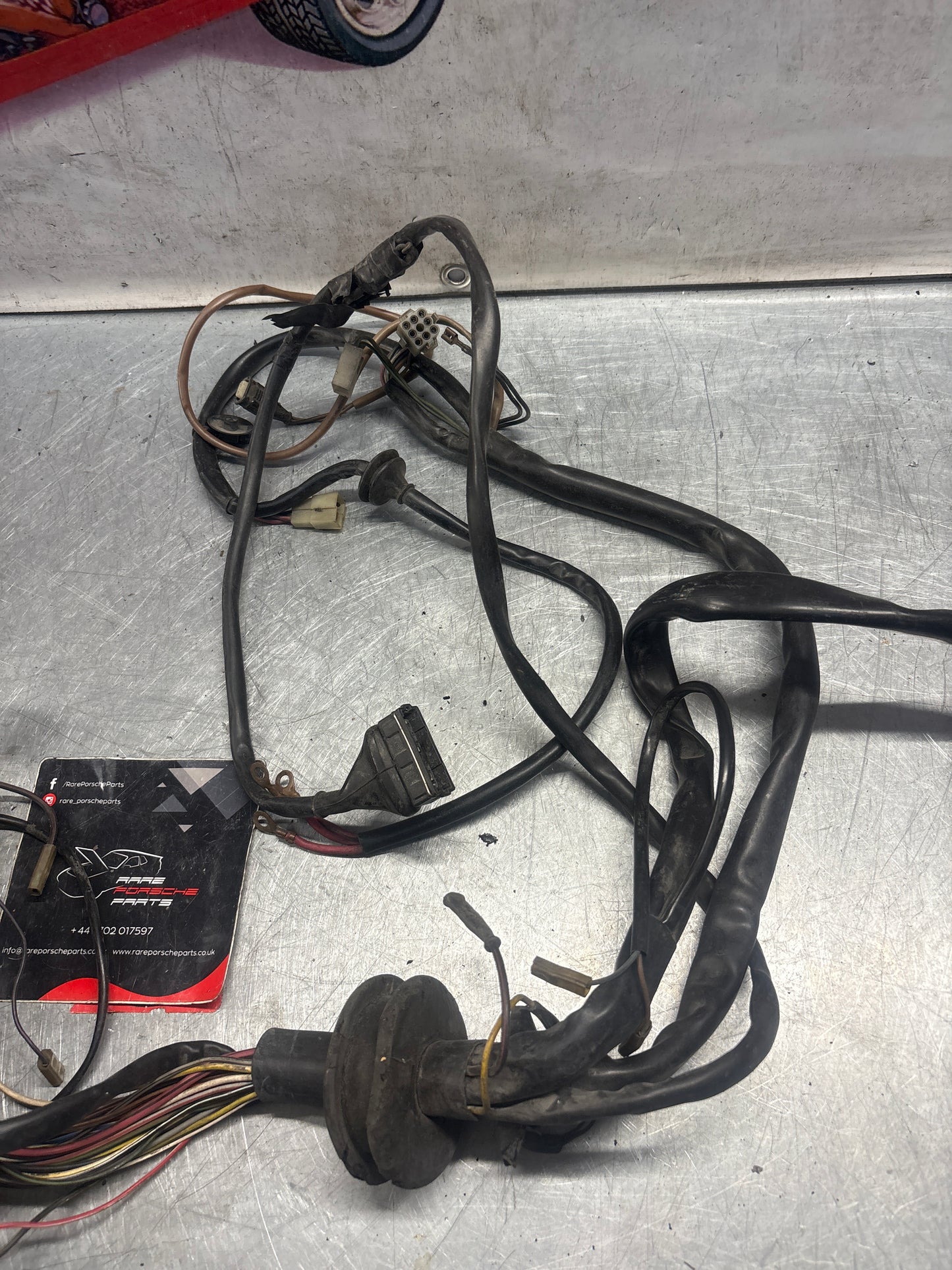 Porsche 924 Turbo / S2 / Carrera GT LHD Engine bay wiring loom without aircon, used 477971071GB