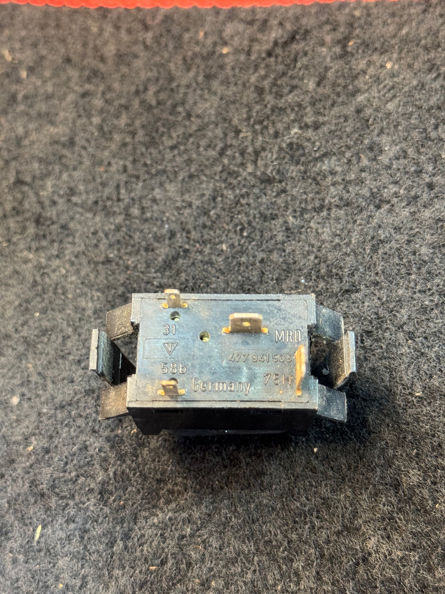 Porsche 924/944 rear fog light switch 944941536 Used