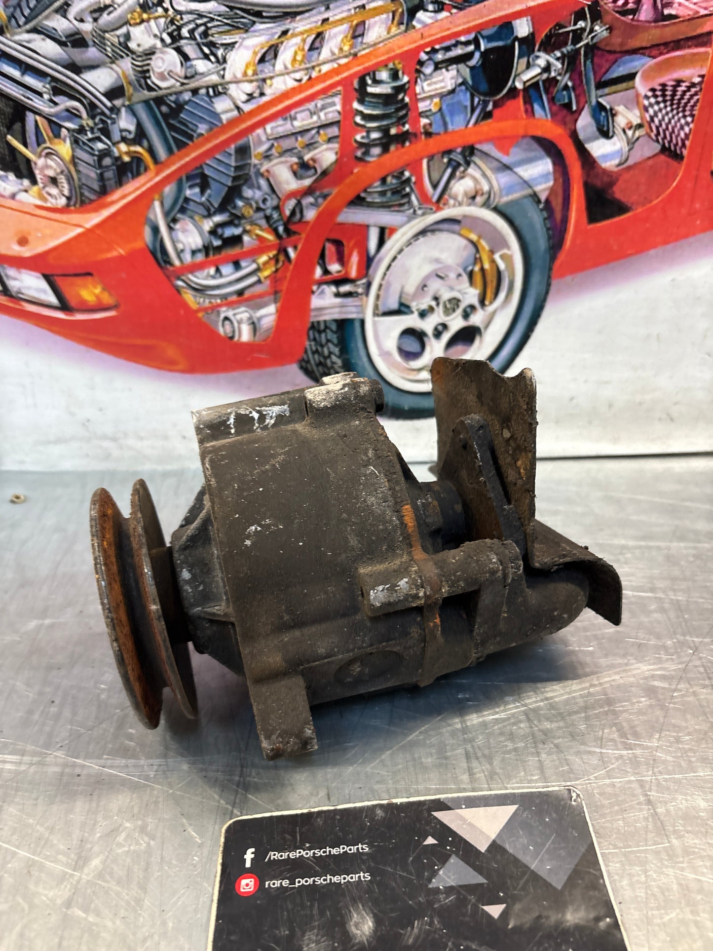 Porsche 928 air pump, used 92811310904
