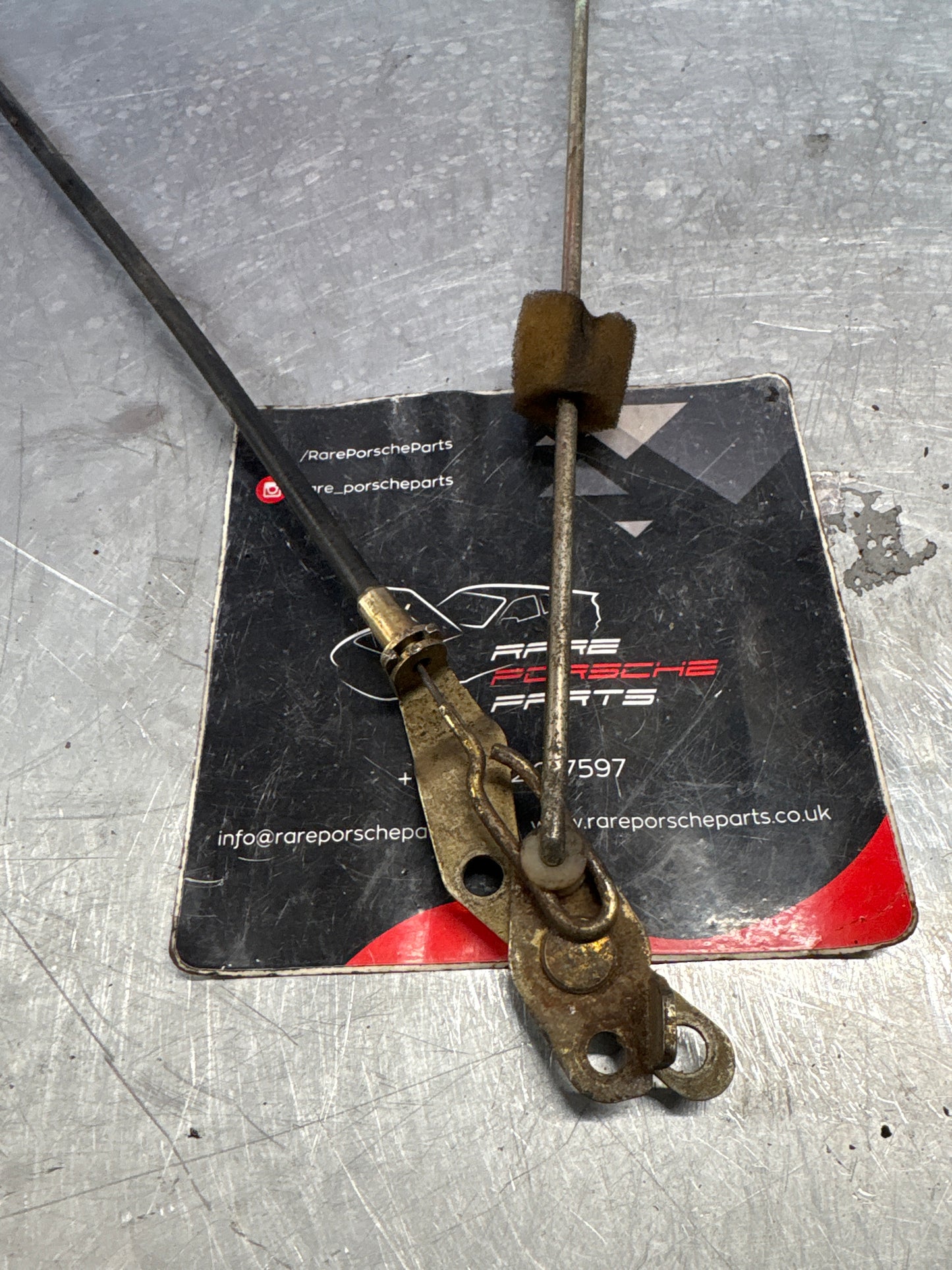 Porsche 924/944 tailgate locking release cable with rod 94451209702, used early type