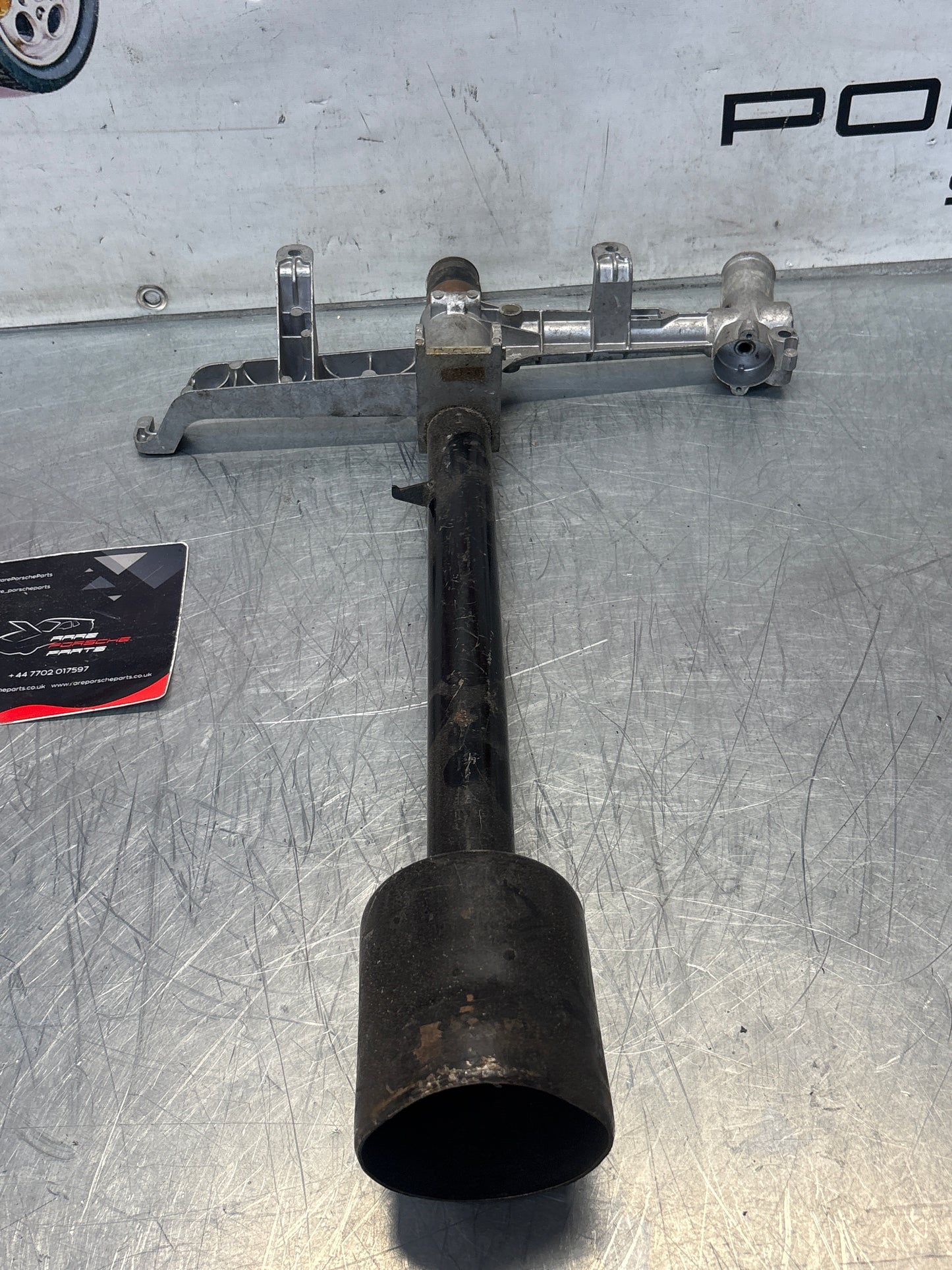Porsche 928 steering coloumn assembly, used 92834707300 / 01