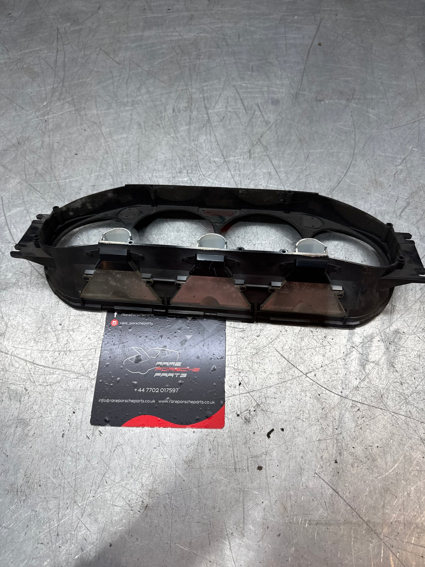 Porsche 945641311 speedo frame