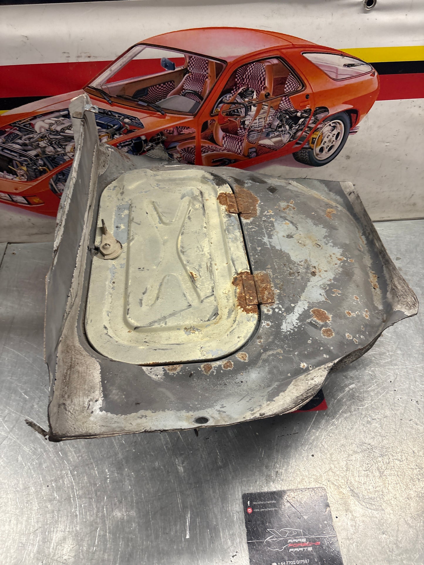 Porsche 928 Battery tray cut, 92850180502 used