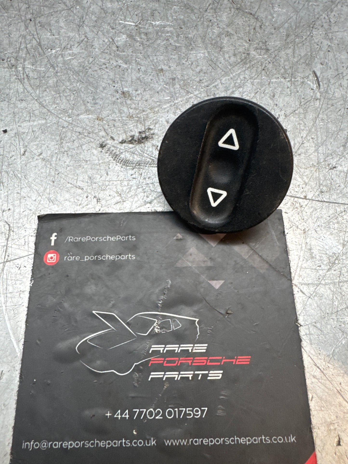 Porsche Switch seat switch button for 911/928/944/968/964/993 LÄNGS 92861318200