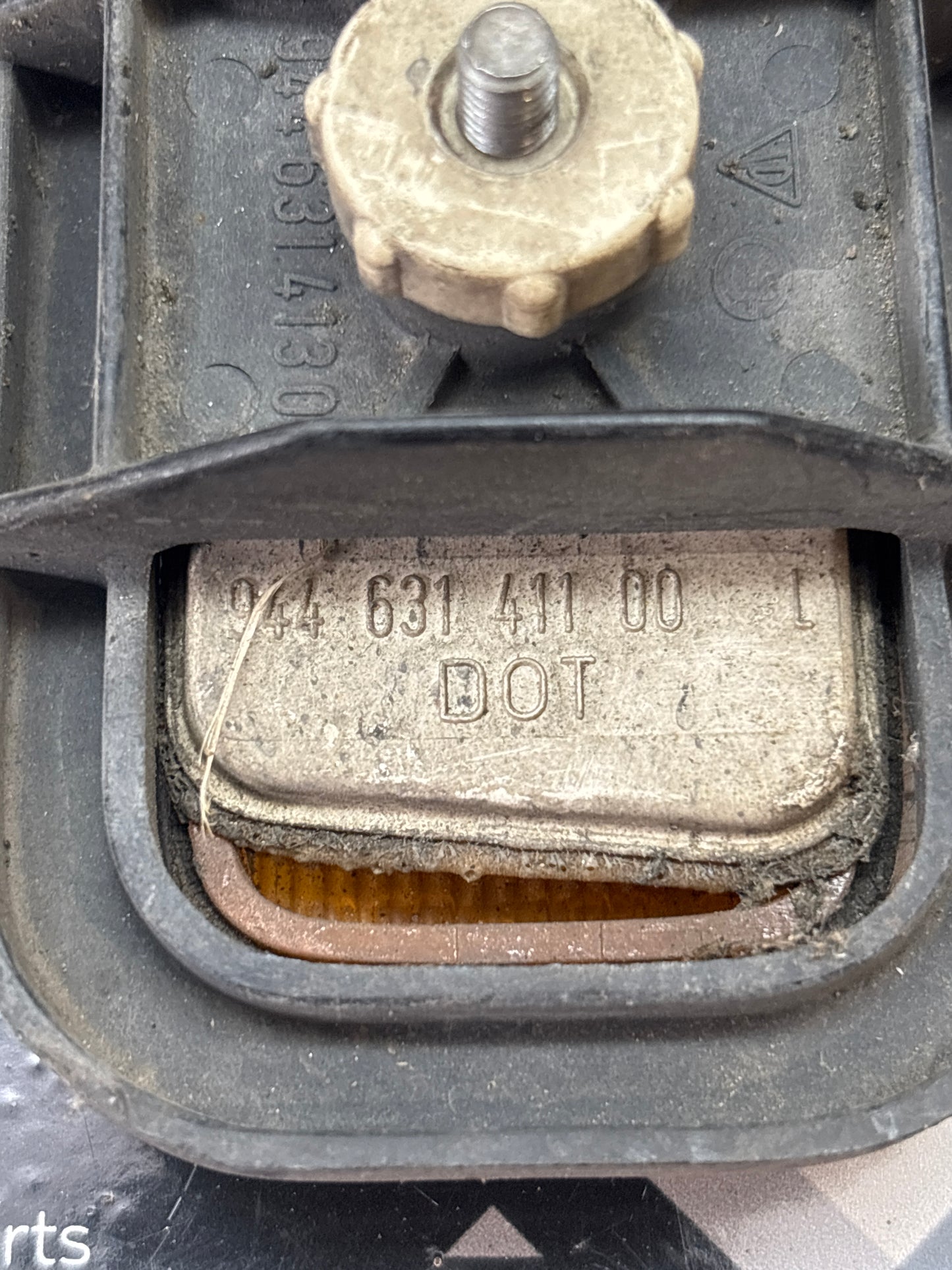 Porsche 944 side marker 94463141100, used, left