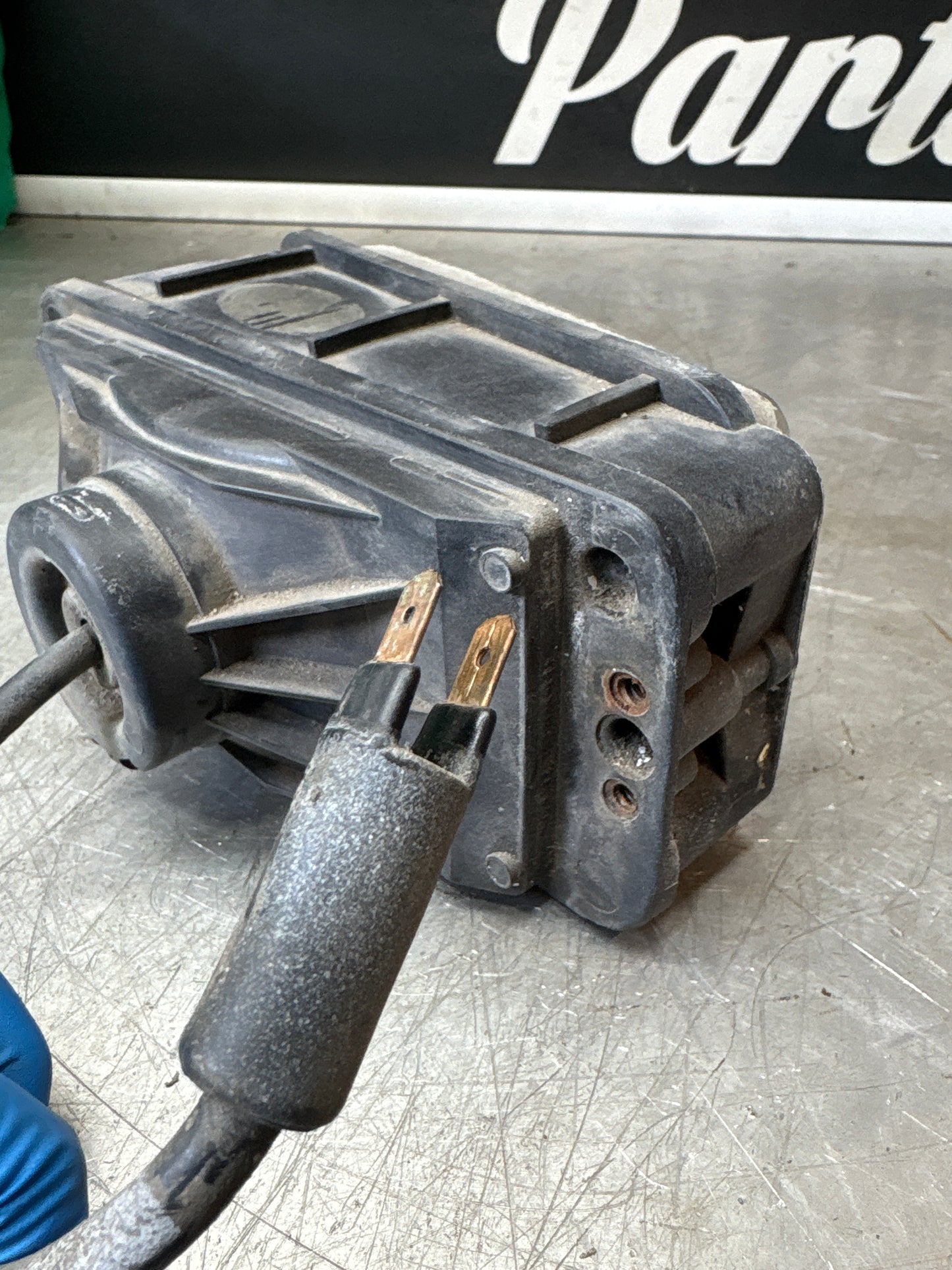 Porsche 944 Right foglight, 94463190200 used