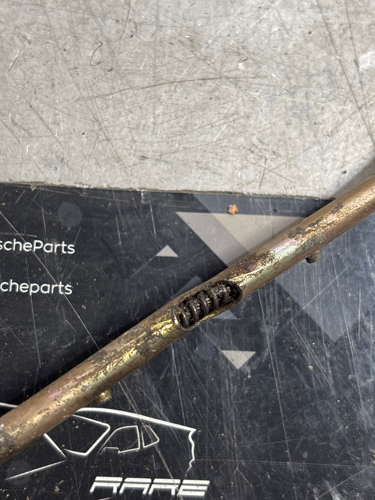 Porsche 924 944 early targa, sunroof lift mechanism right side O/S, Used, -85.5 94456494101 / 94456494100