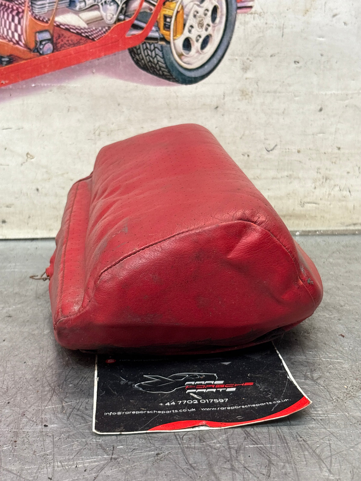 Porsche 928 rear left seat centre cushion, can-can red , leather, used 92852208751