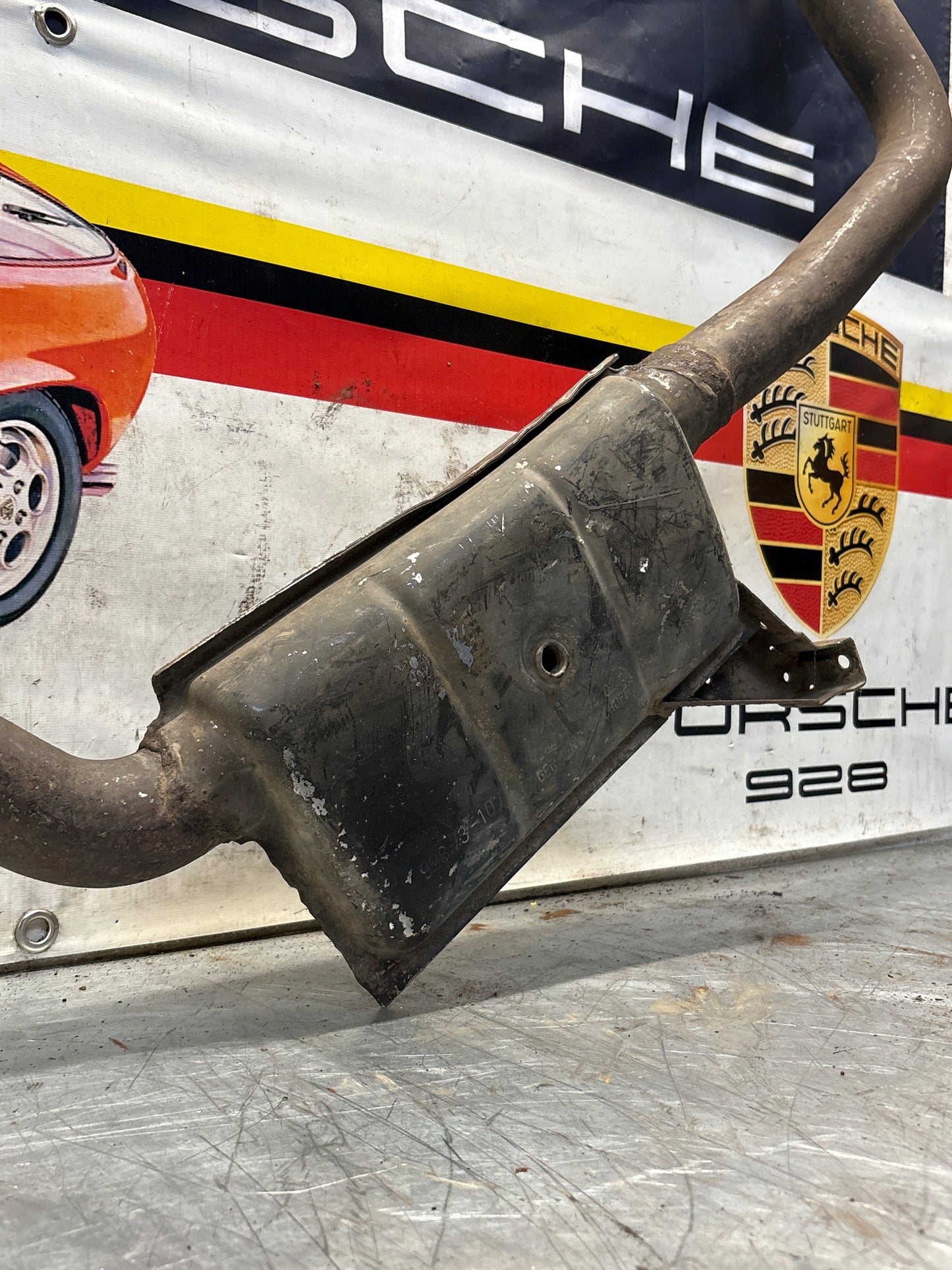 Porsche 928 S4 right middle silencer, used 92811109403
