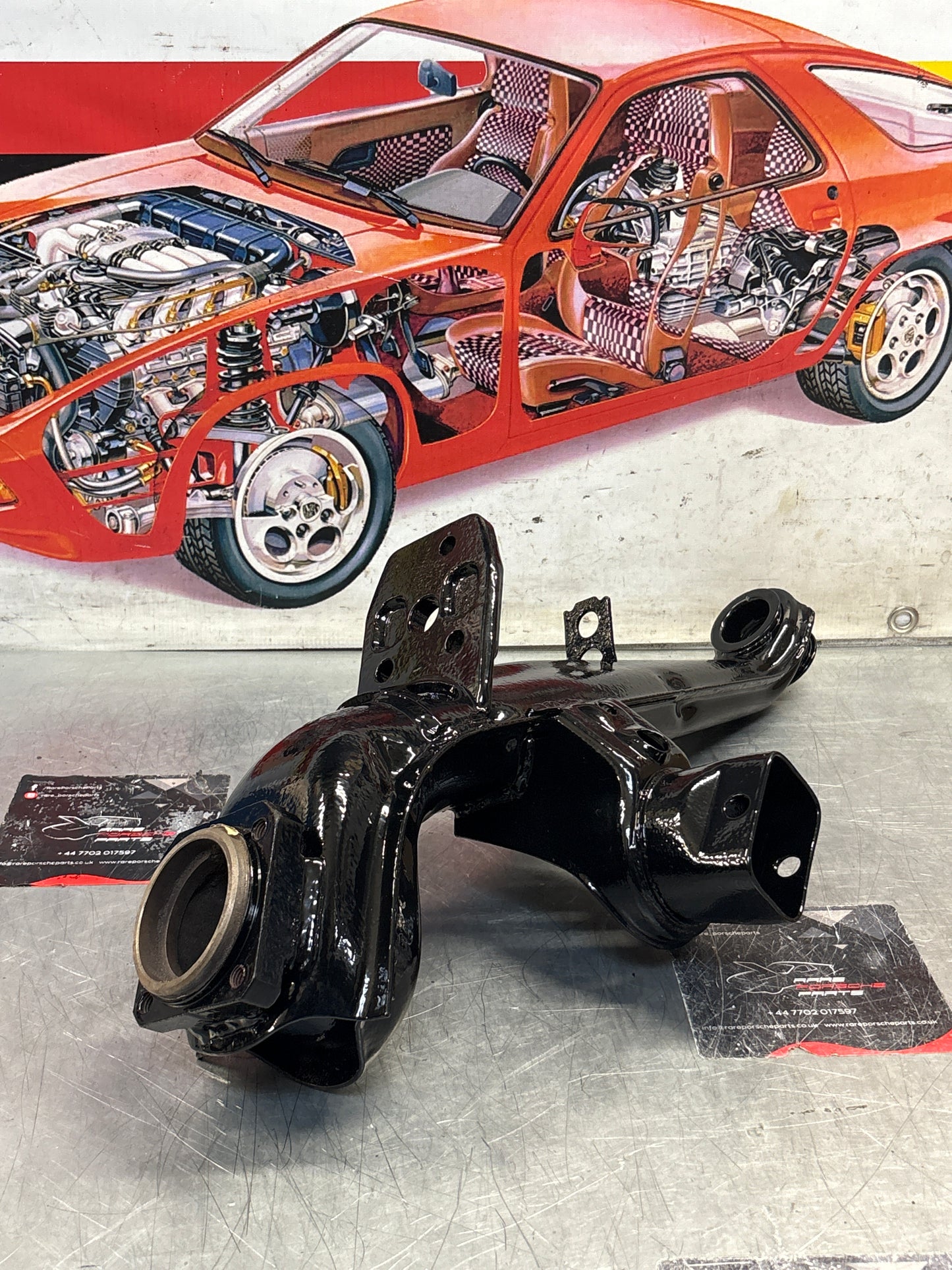 Porsche 924 944  -85.5 Rear right trailing arm,  refurbished 94433102200