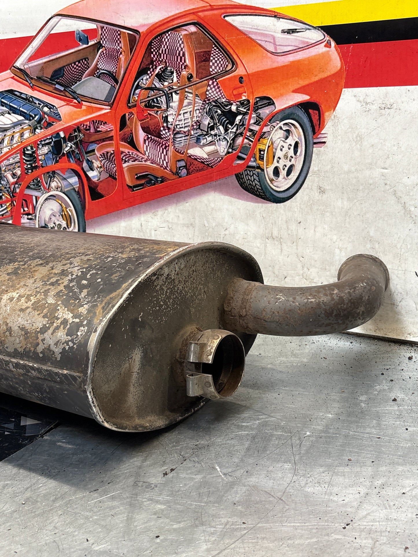 Porsche 928 rear exhaust box, used 92811109701