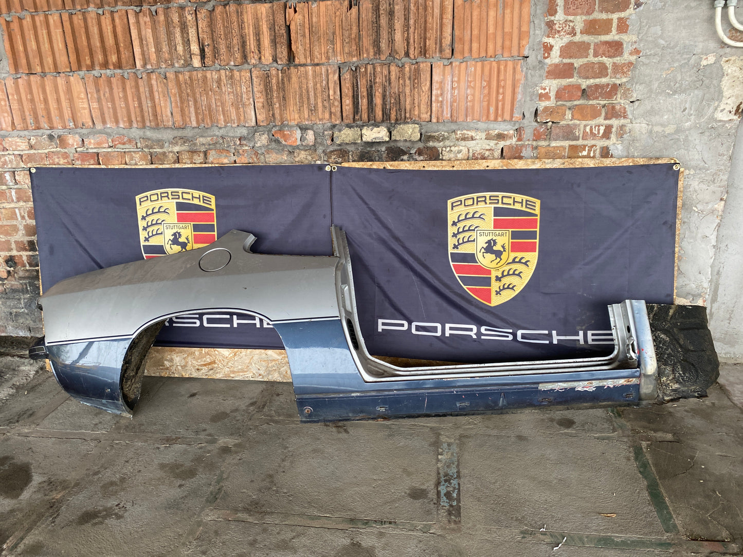 Porsche 944 Right side cut, rear fender with sill 94450390403, 94450361200