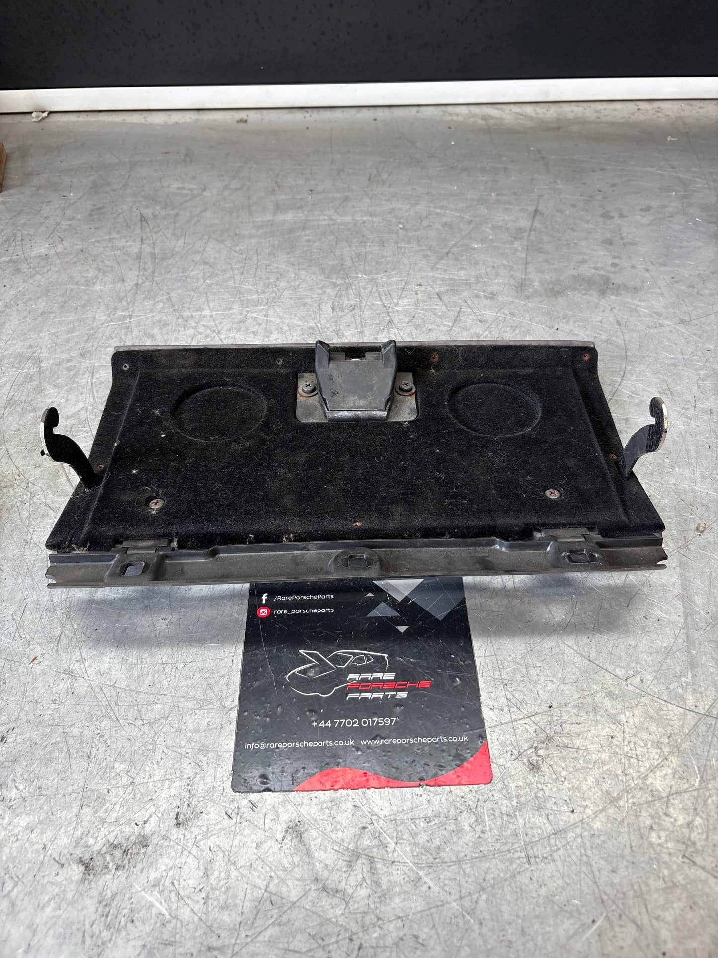 Porsche 944 85-92 glove box lid grey used