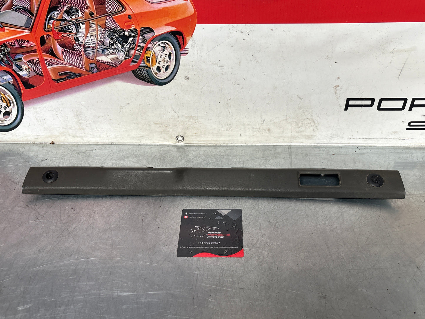 Porsche 928 tailgate interior trim, used, Grey 92855504705