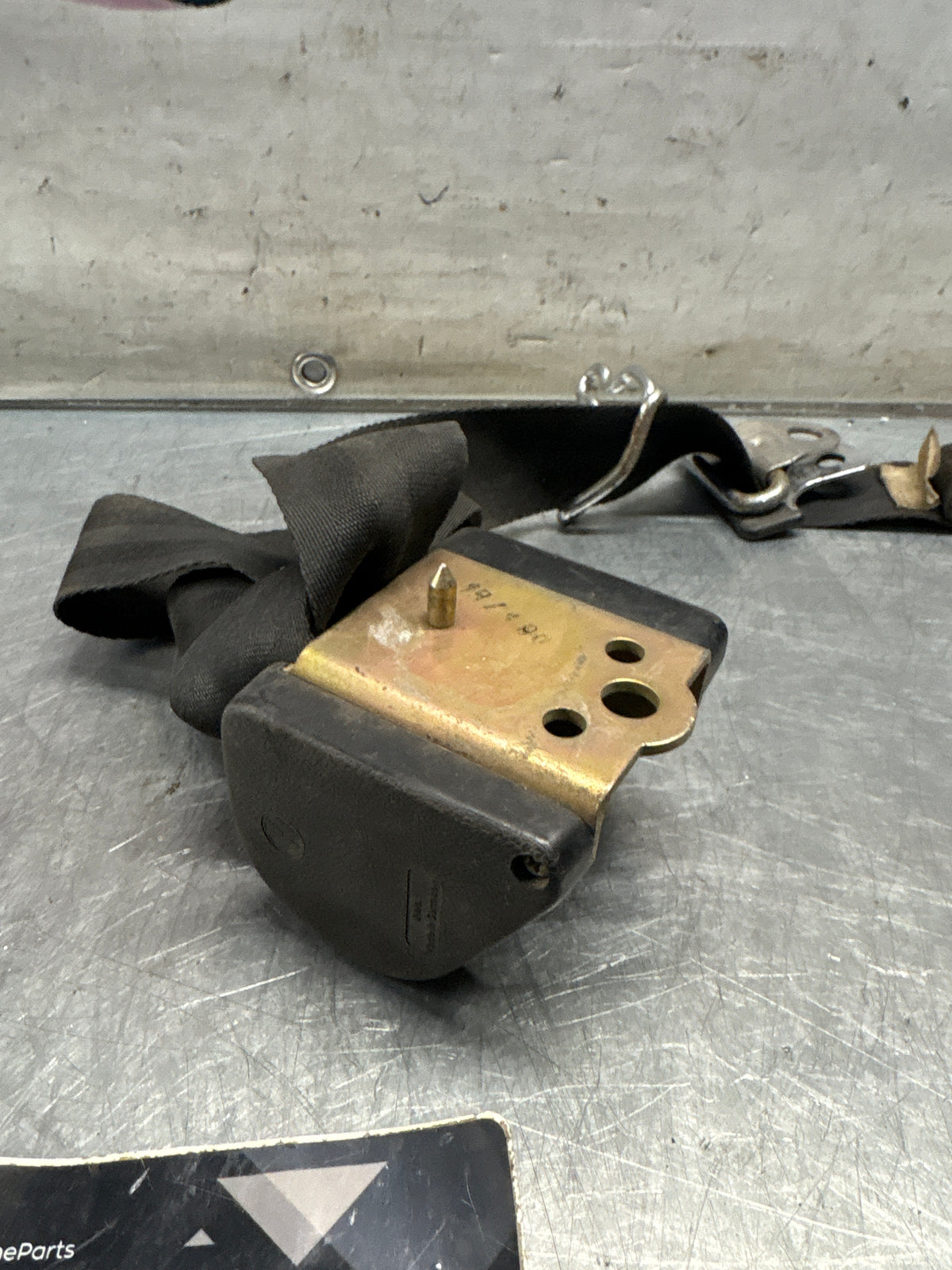 Porsche 914 left side seat belt, used 91480318111