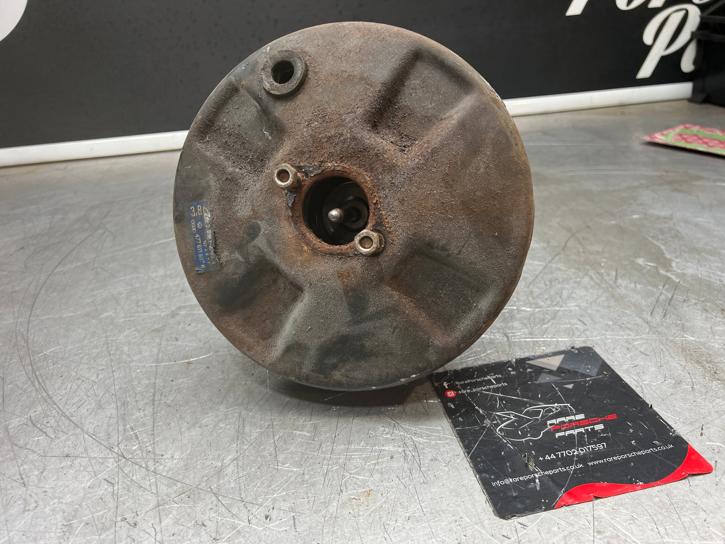 Porsche 944 924 brake booster, used 477611907H