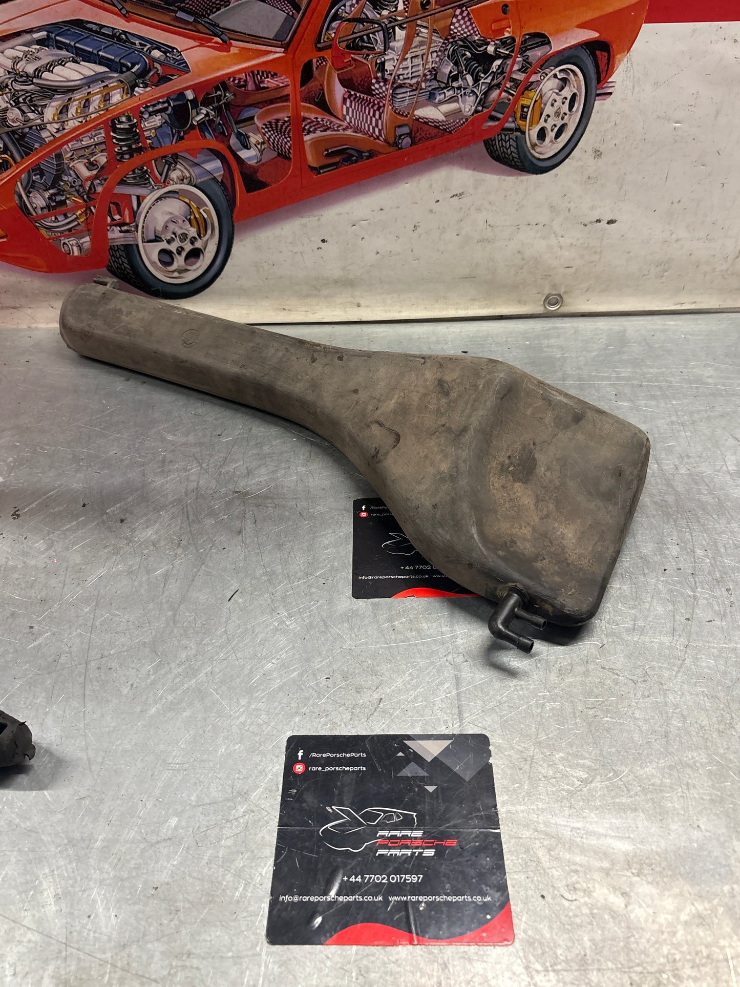 Porsche 928 reservoir, used 92820101302