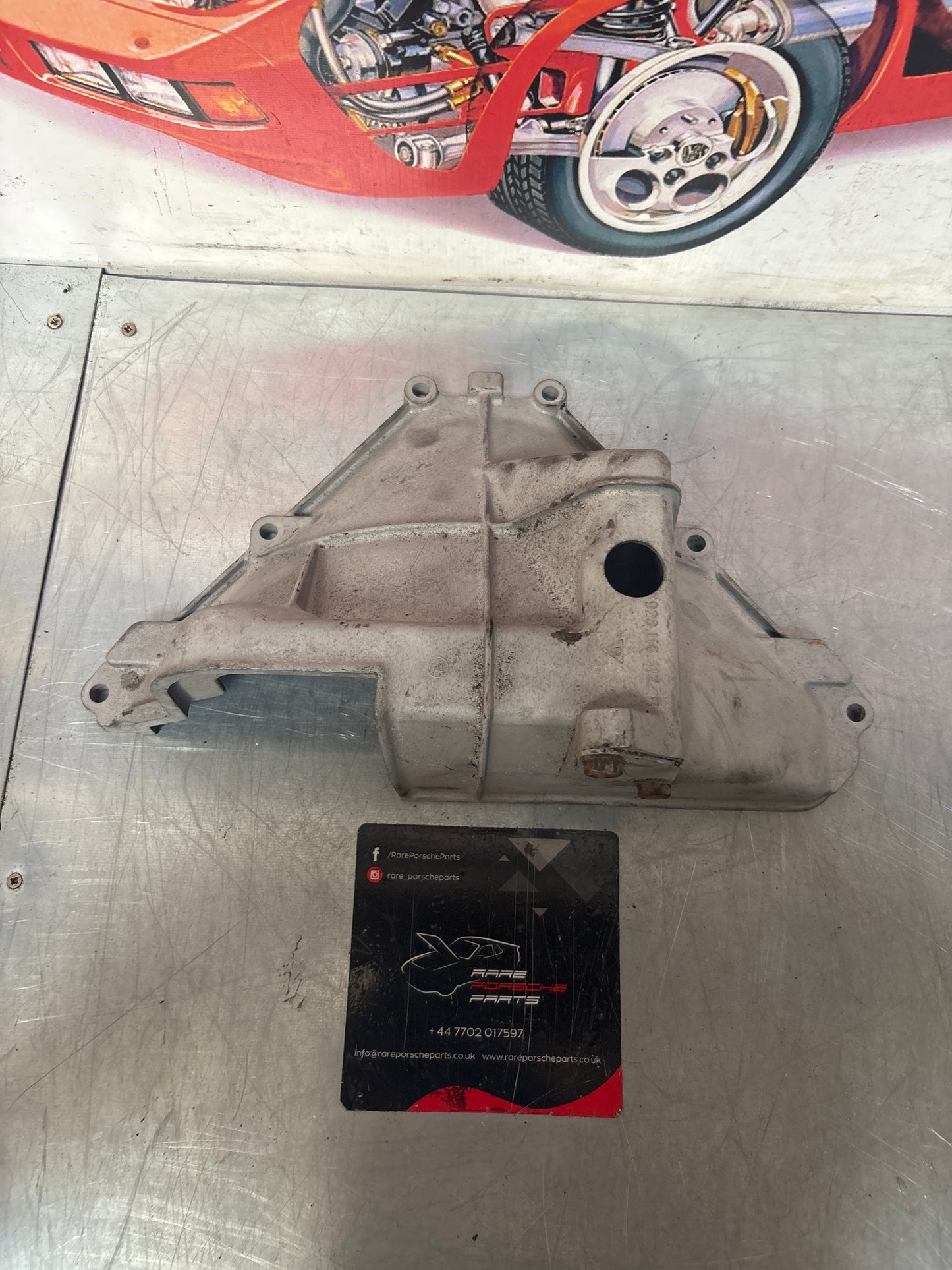 Porsche 928 bell housing ottom, 9281164122R, used