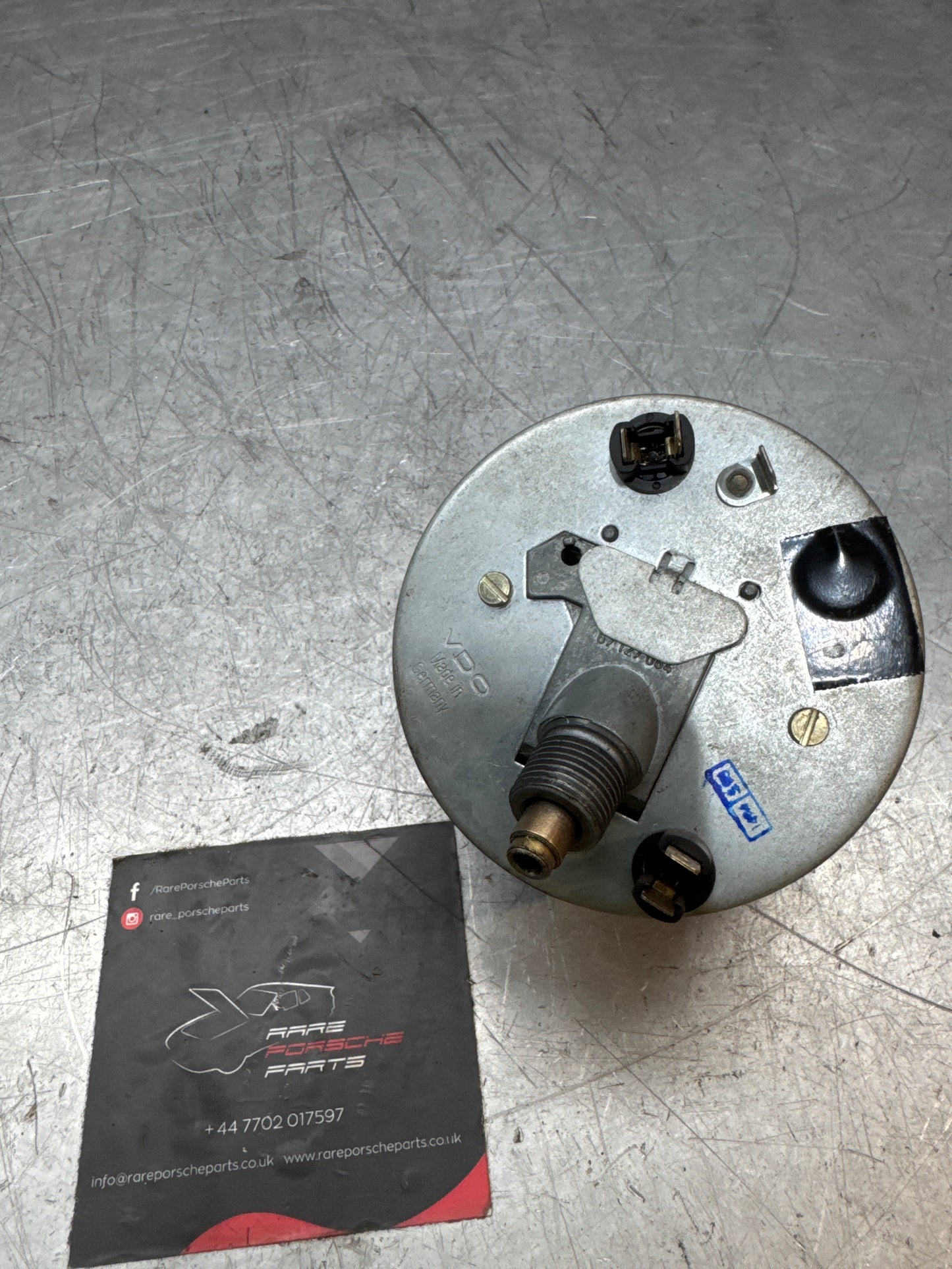 Porsche 944 speedometer showing 47157 miles 94464103600 used