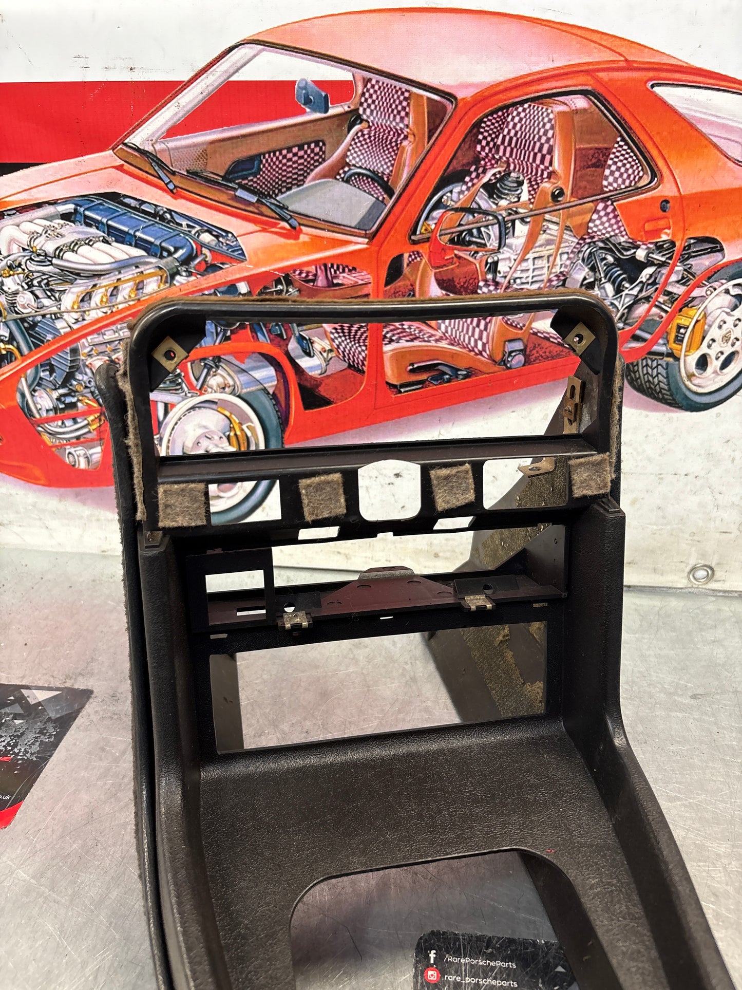 Porsche 924 centre console black, no switch holes 477857951 / 477857969 used