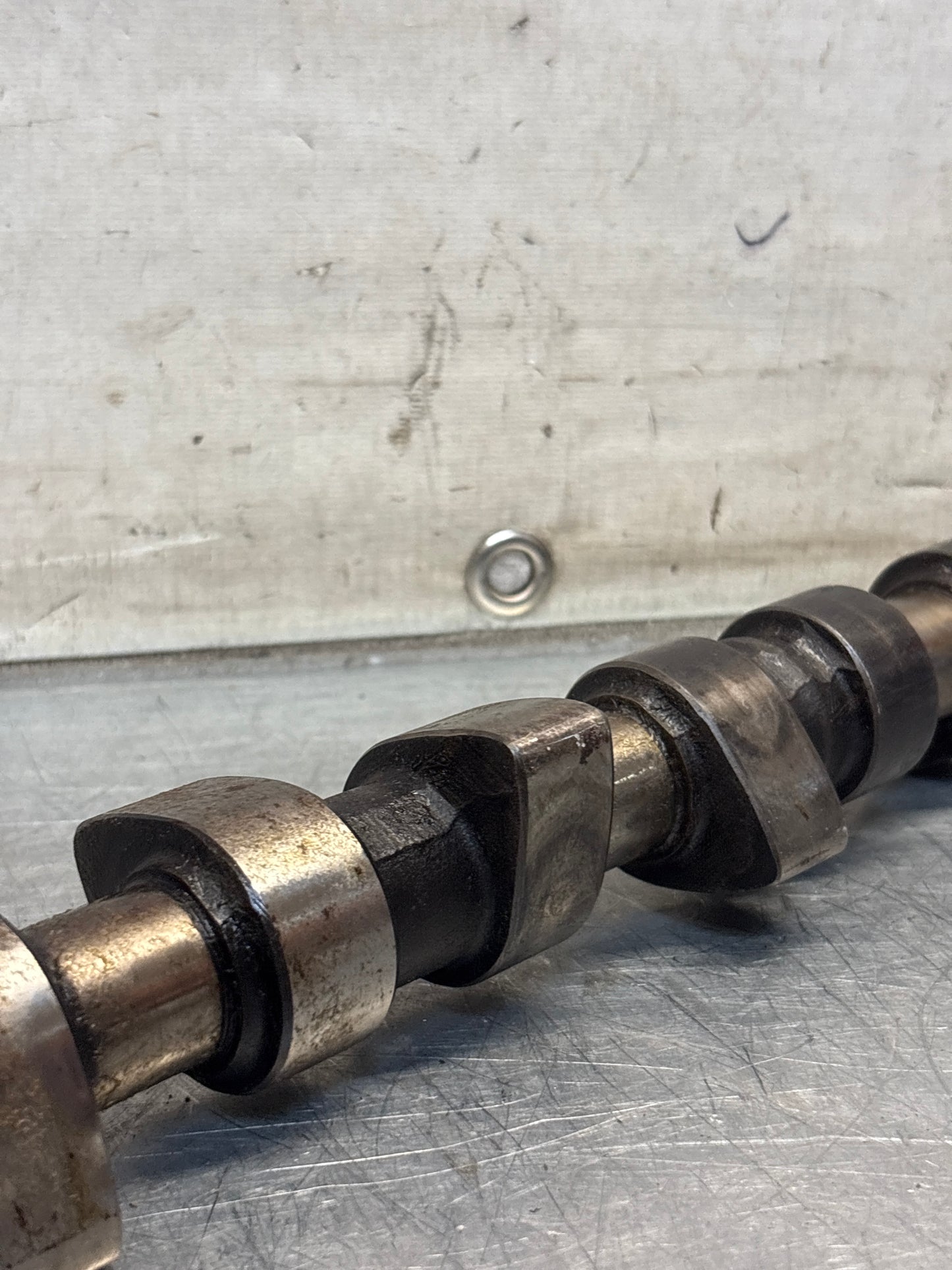 Porsche 924 / 924 Turbo camshaft 046109021 used