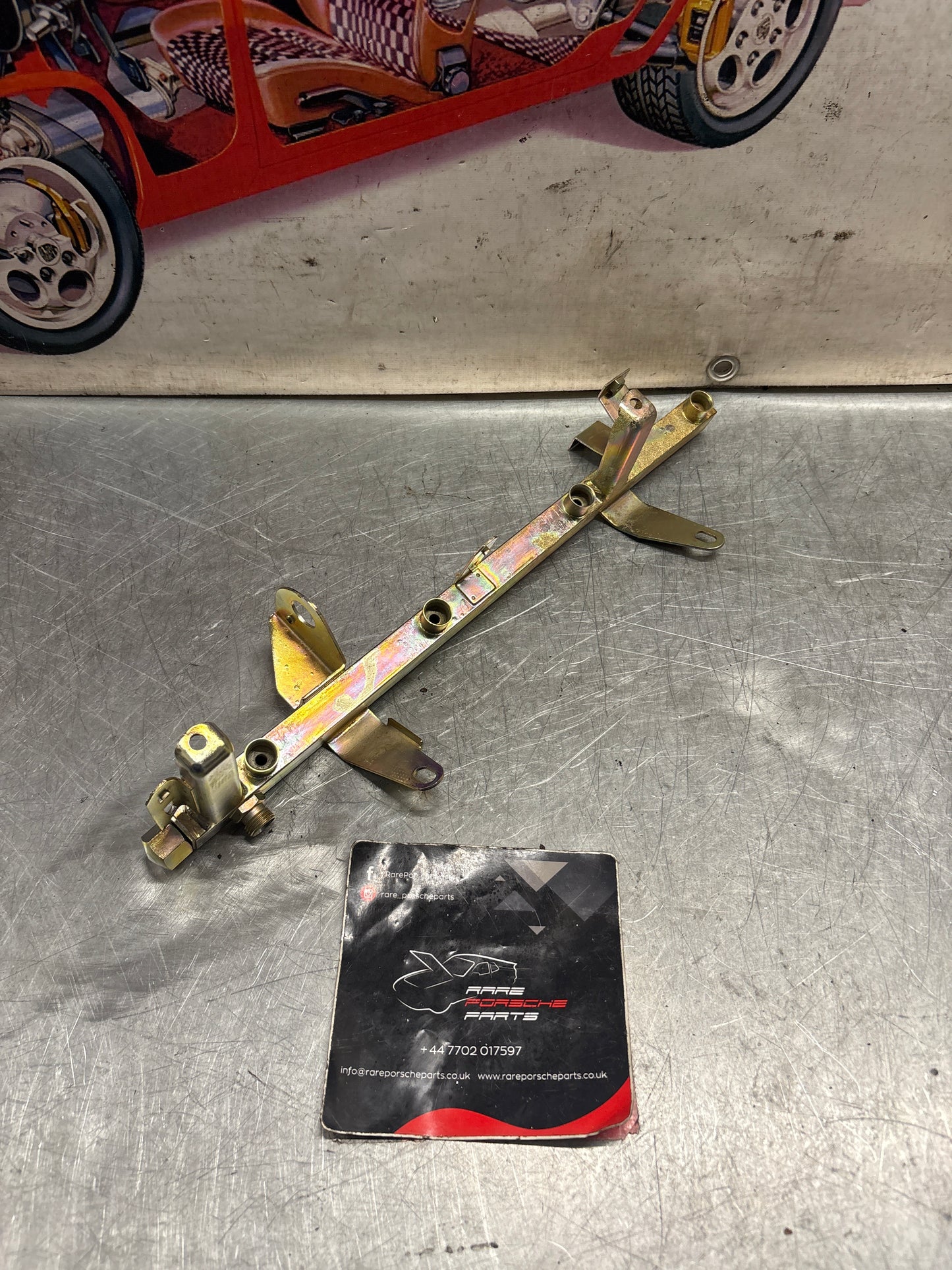 Porsche 924S / 944 2.5 (1986-1989) Fuel Rail 94411008008 refurbished