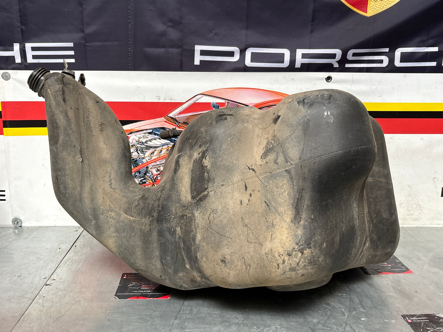 Porsche 928 S4 fuel tank, used 928201003 05/06
