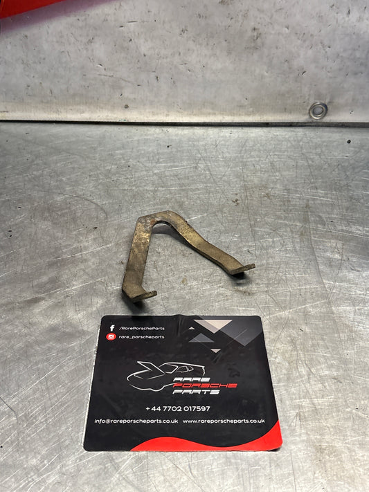 Porsche 924 front engine lifting bracket 046103391, used