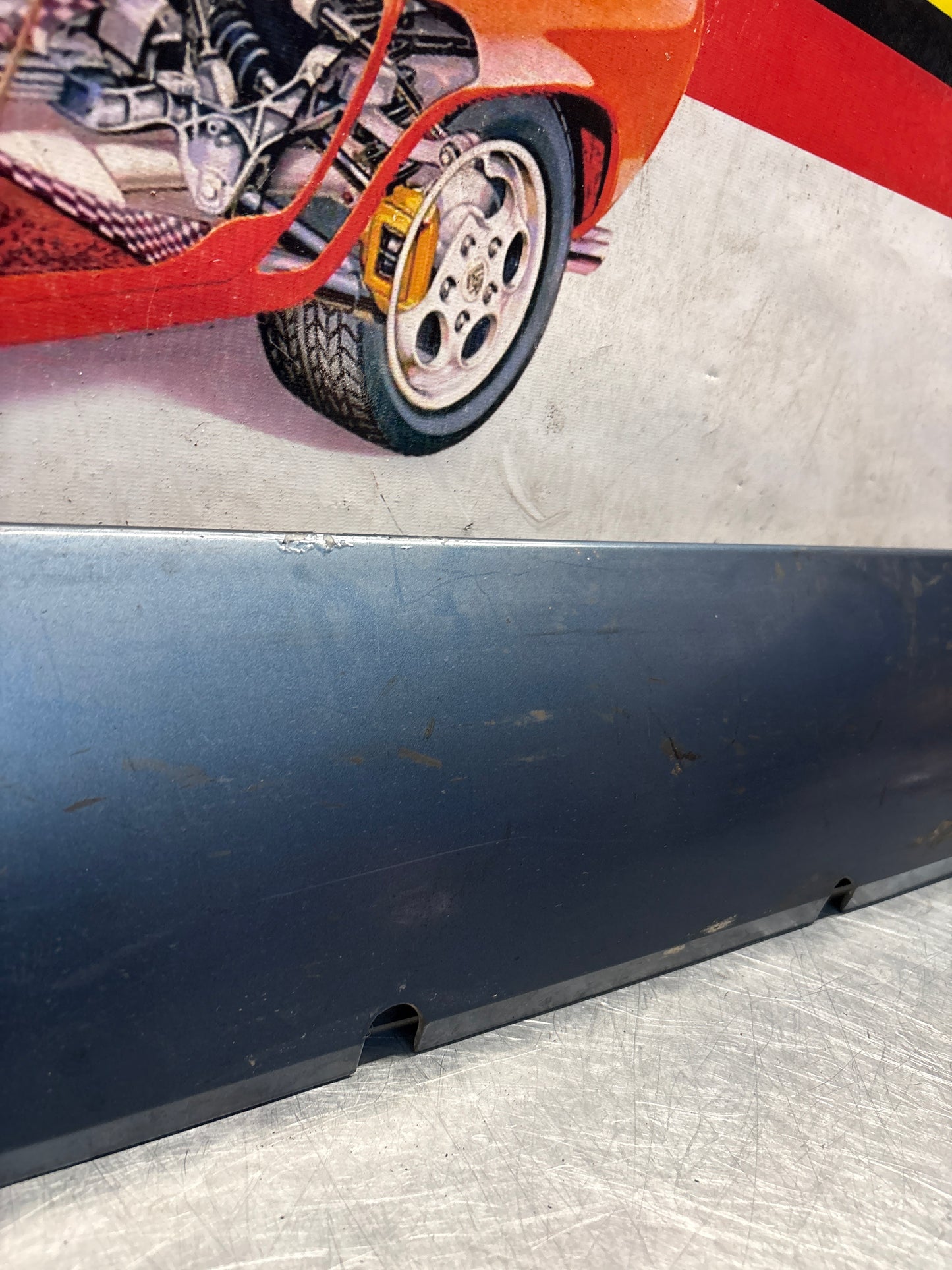 Porsche 928 S4 left sill cover, used 92855908502