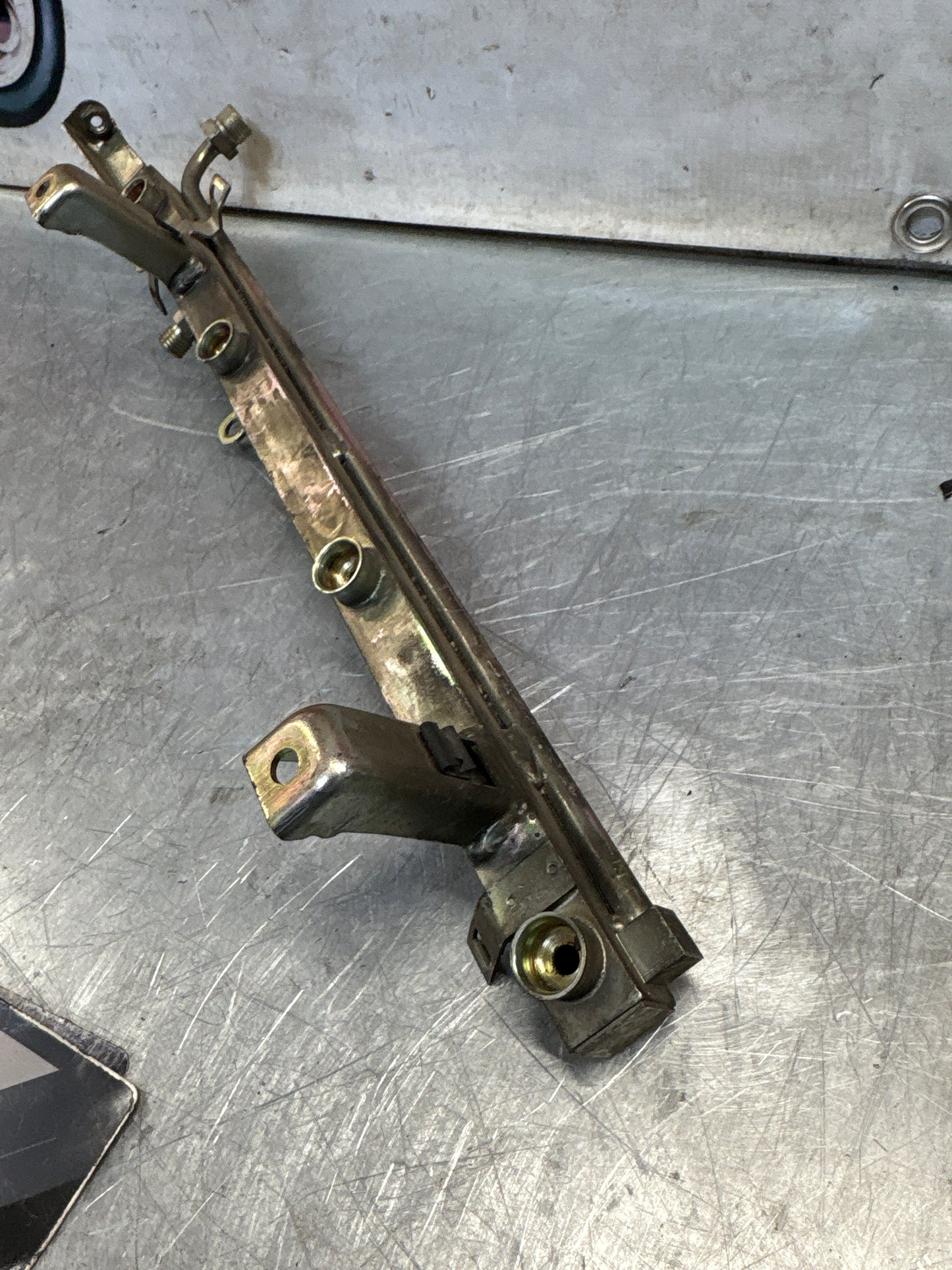 Porsche 968 Fuel rail, used 94411008019