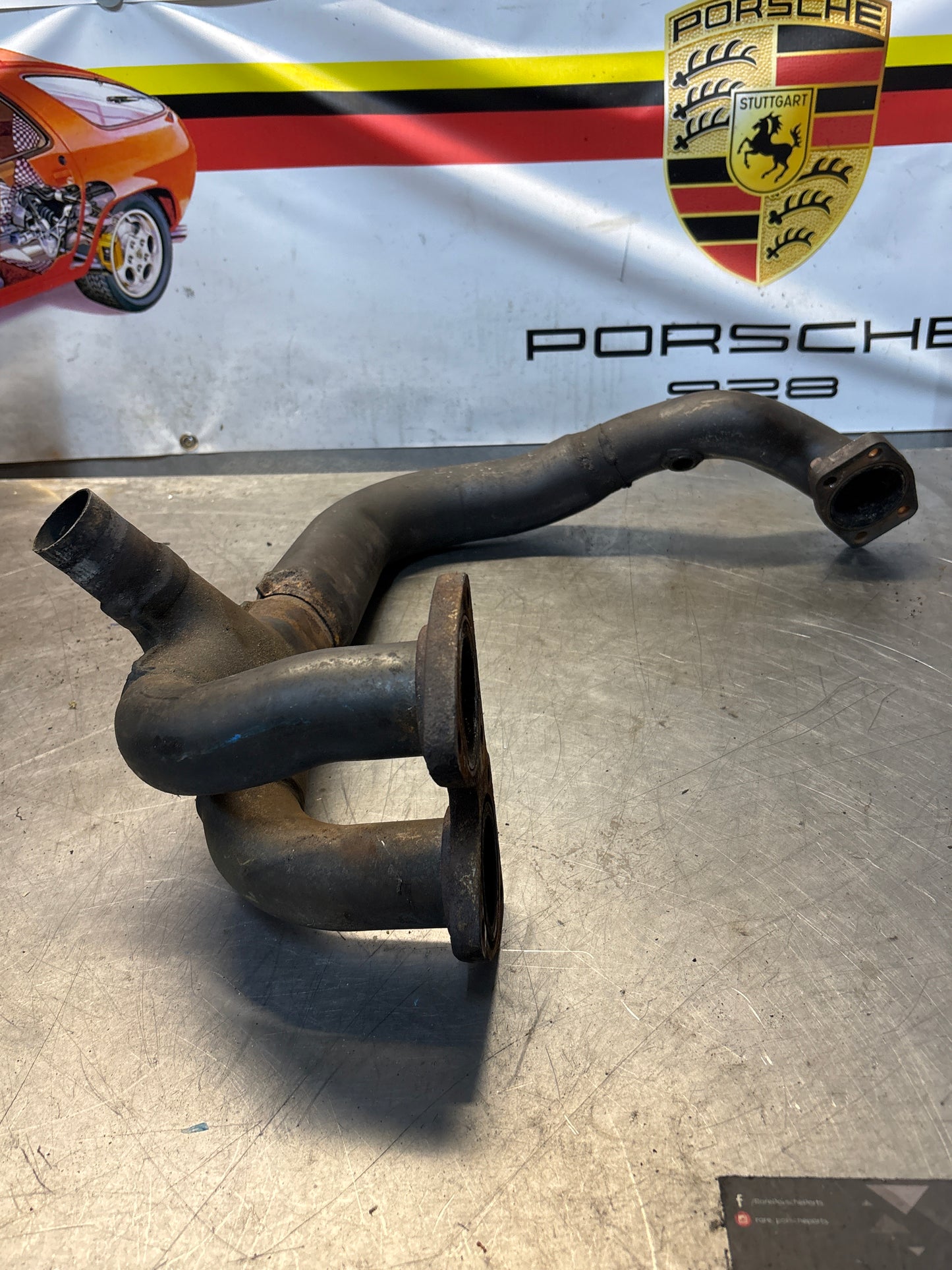 Porsche 944 Turbo exhaust cross over pipe 95111109615 used