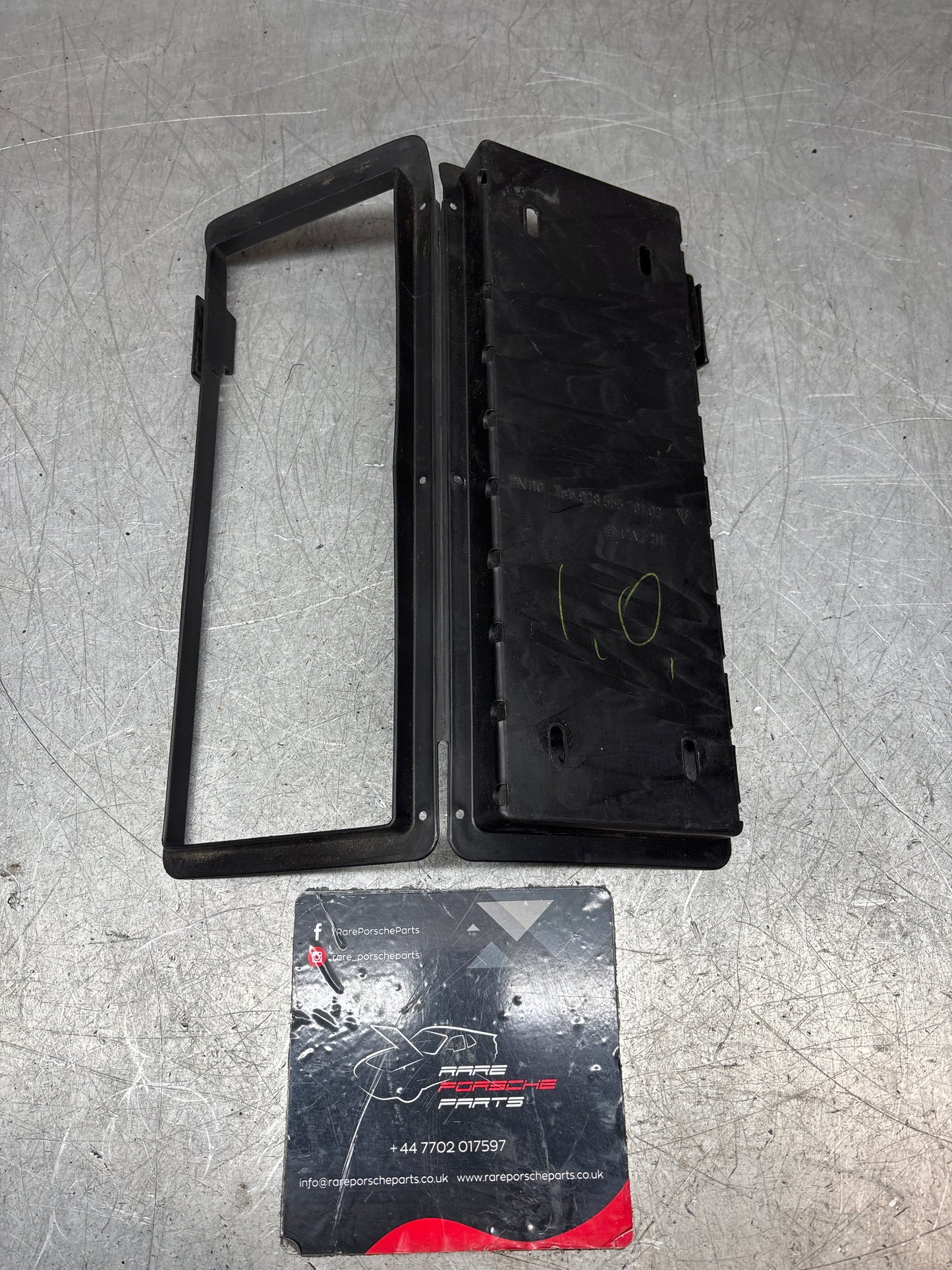 Porsche 928 centre armrest cassette,black, used 92855570102